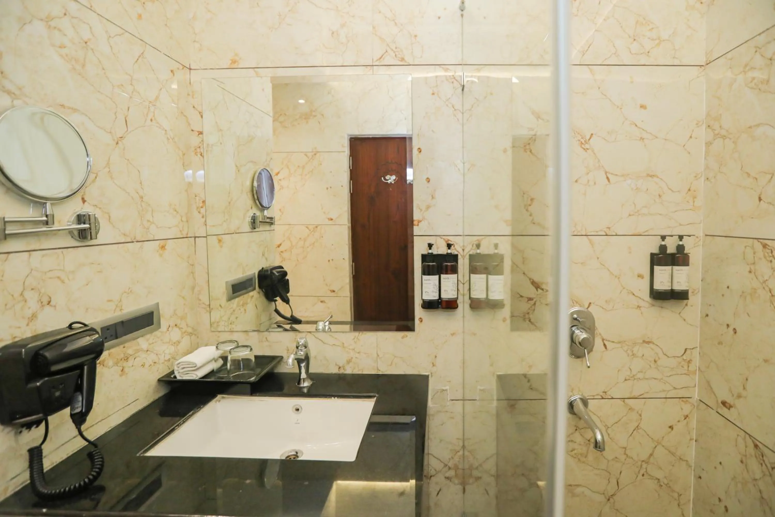 Shower in Regenta City Vilas Palace Ambala