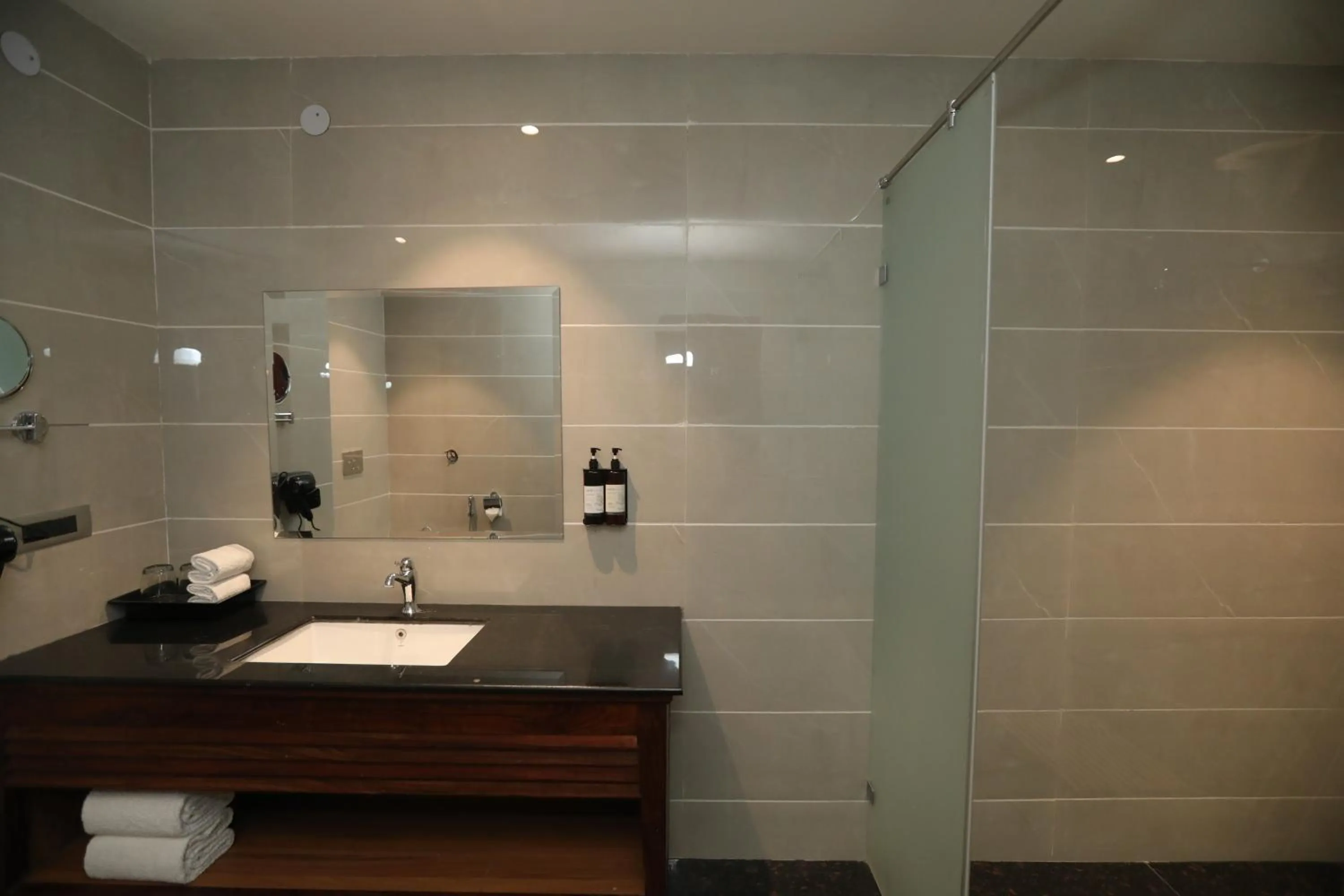 Bathroom in Regenta City Vilas Palace Ambala