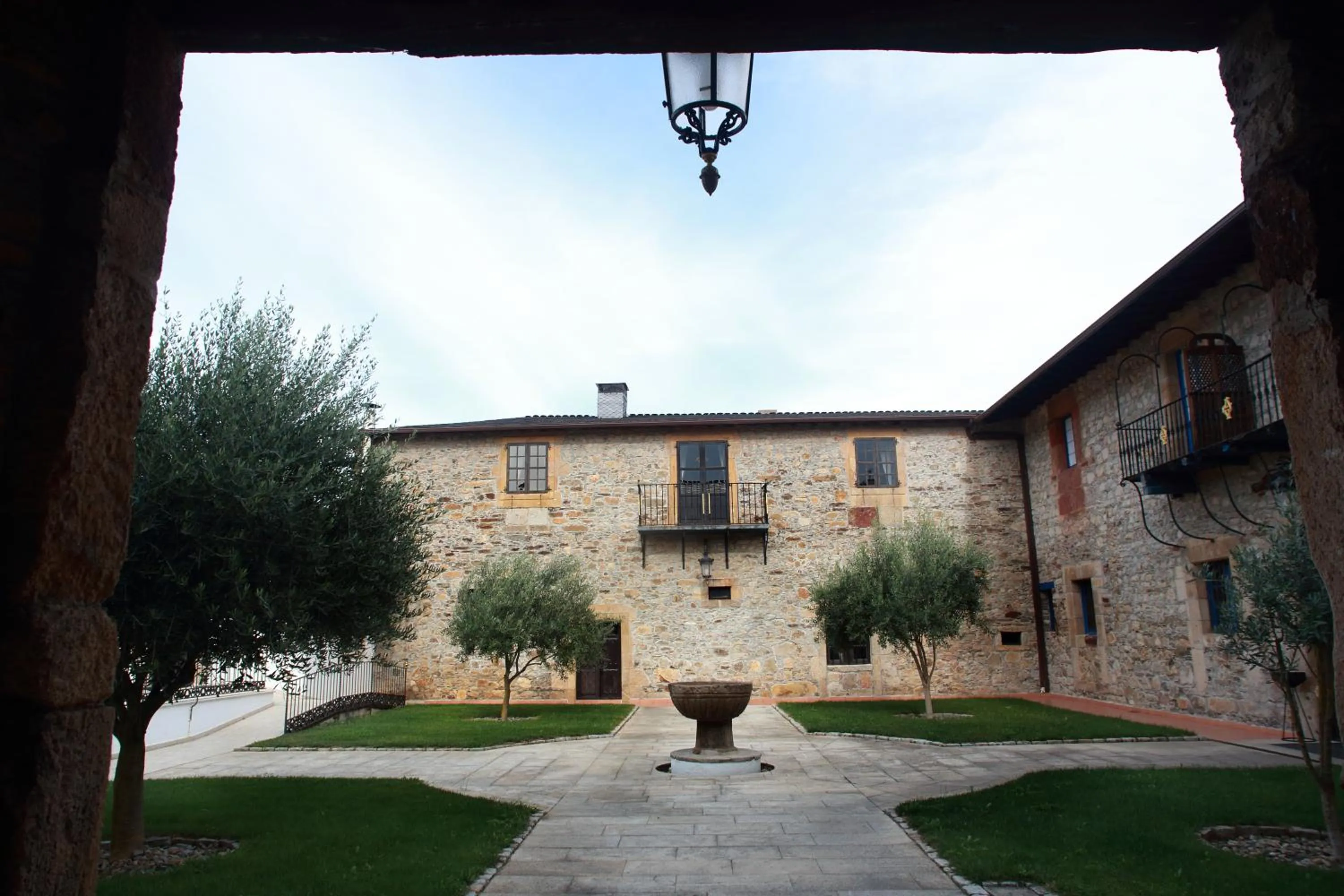 Facade/entrance in Hotel Monumento Pazo do Castro