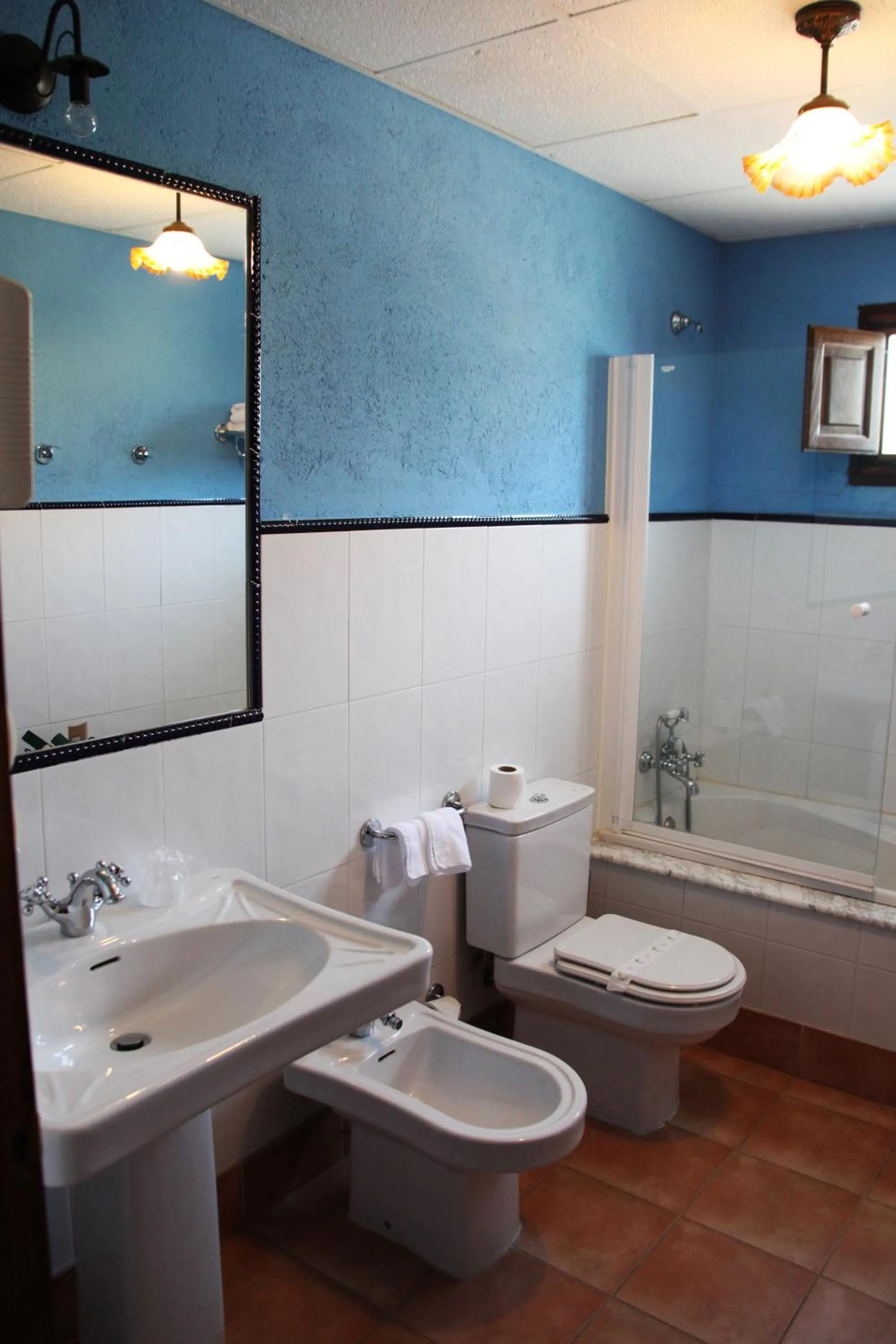 Bathroom in Hotel Monumento Pazo do Castro