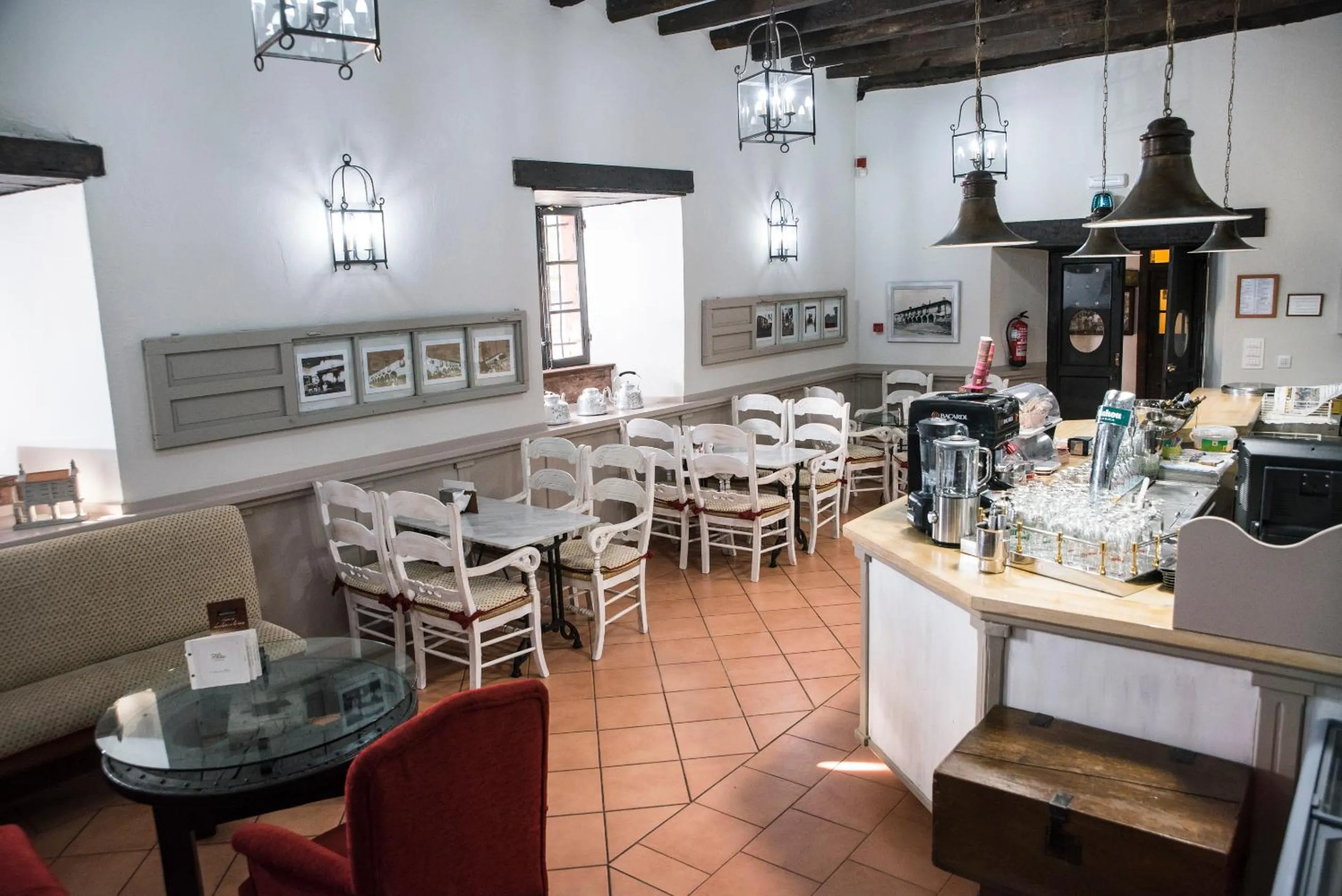 Lounge or bar in Hotel Monumento Pazo do Castro