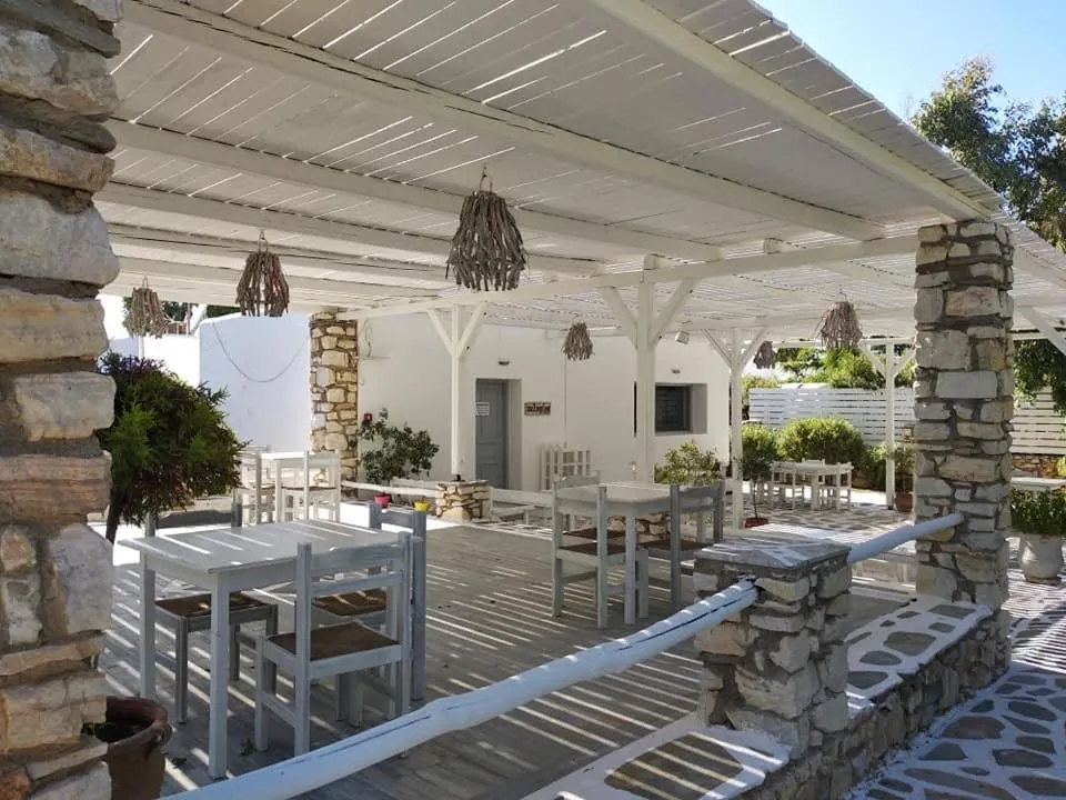 Restaurant/places to eat in Surfing Beach Village Paros
