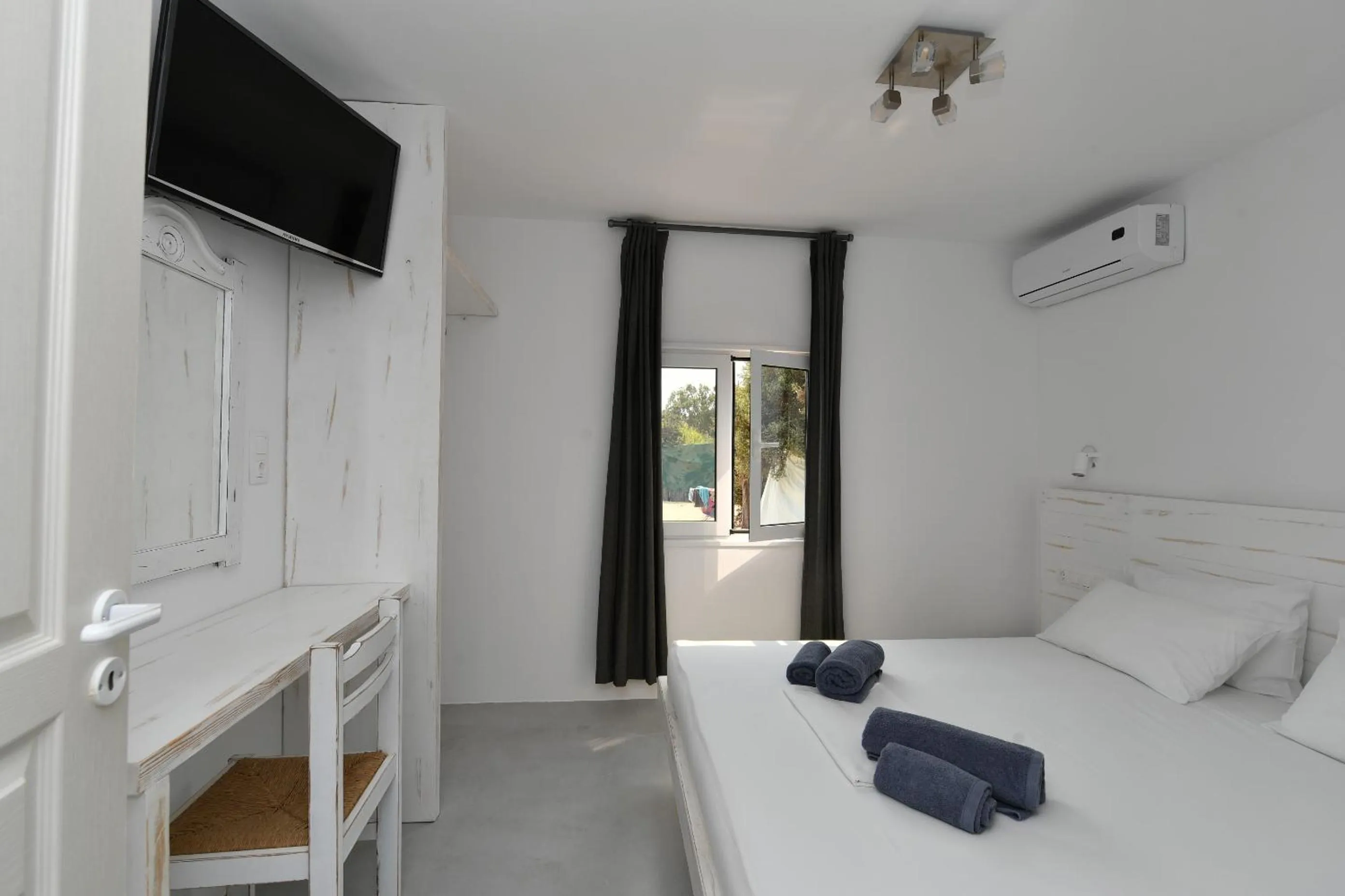 Bedroom, Bed in Surfing Beach Village Paros