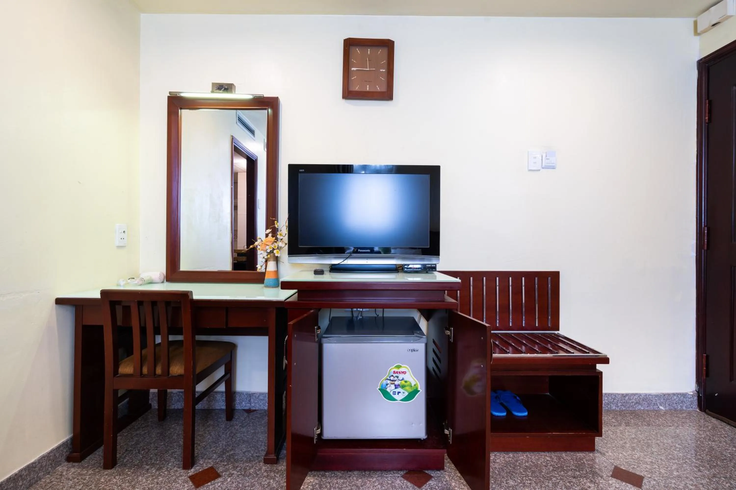 Communal lounge/ TV room in LUCASTA SAIGON Hotel