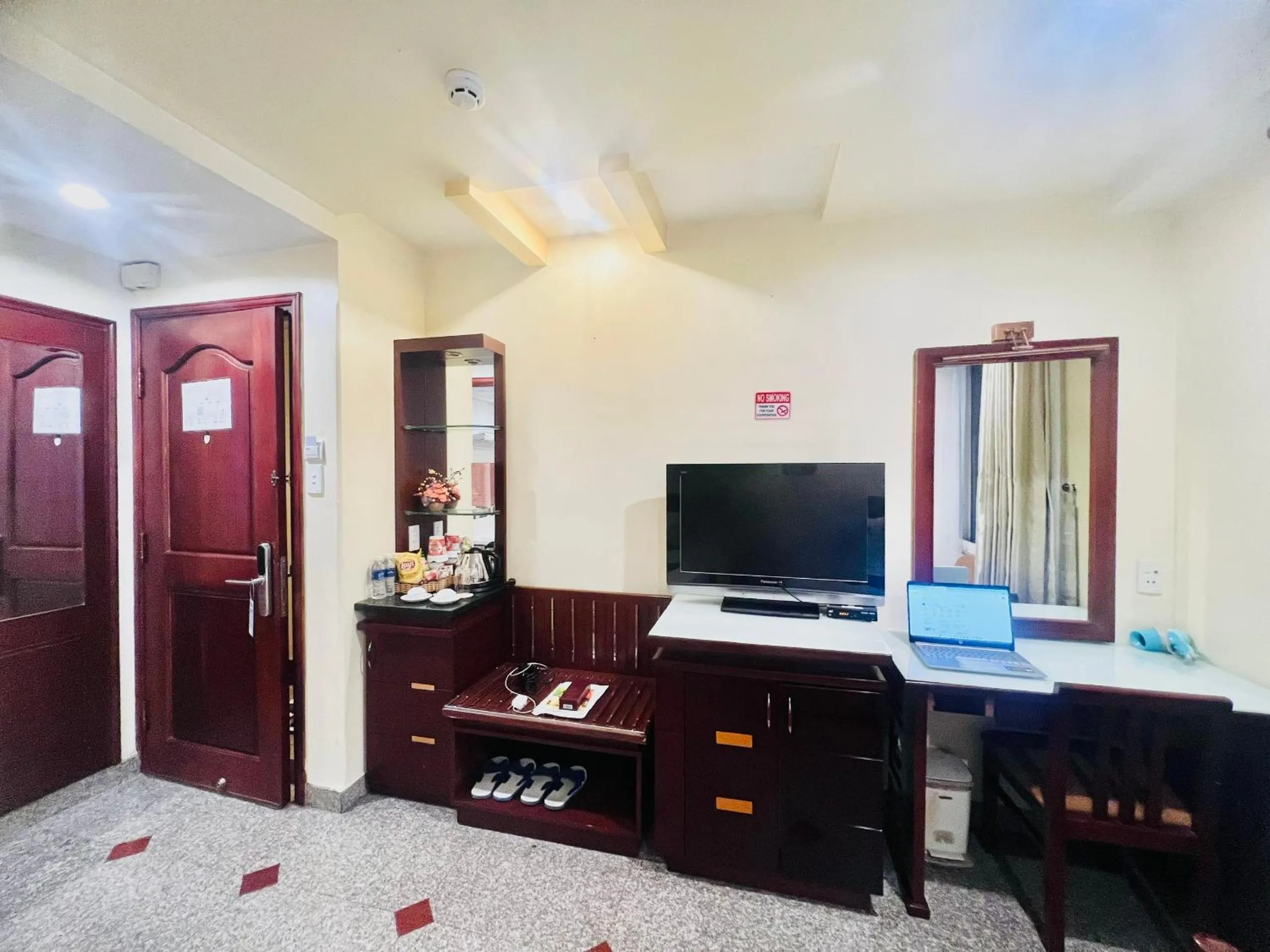 Communal lounge/ TV room in LUCASTA SAIGON Hotel