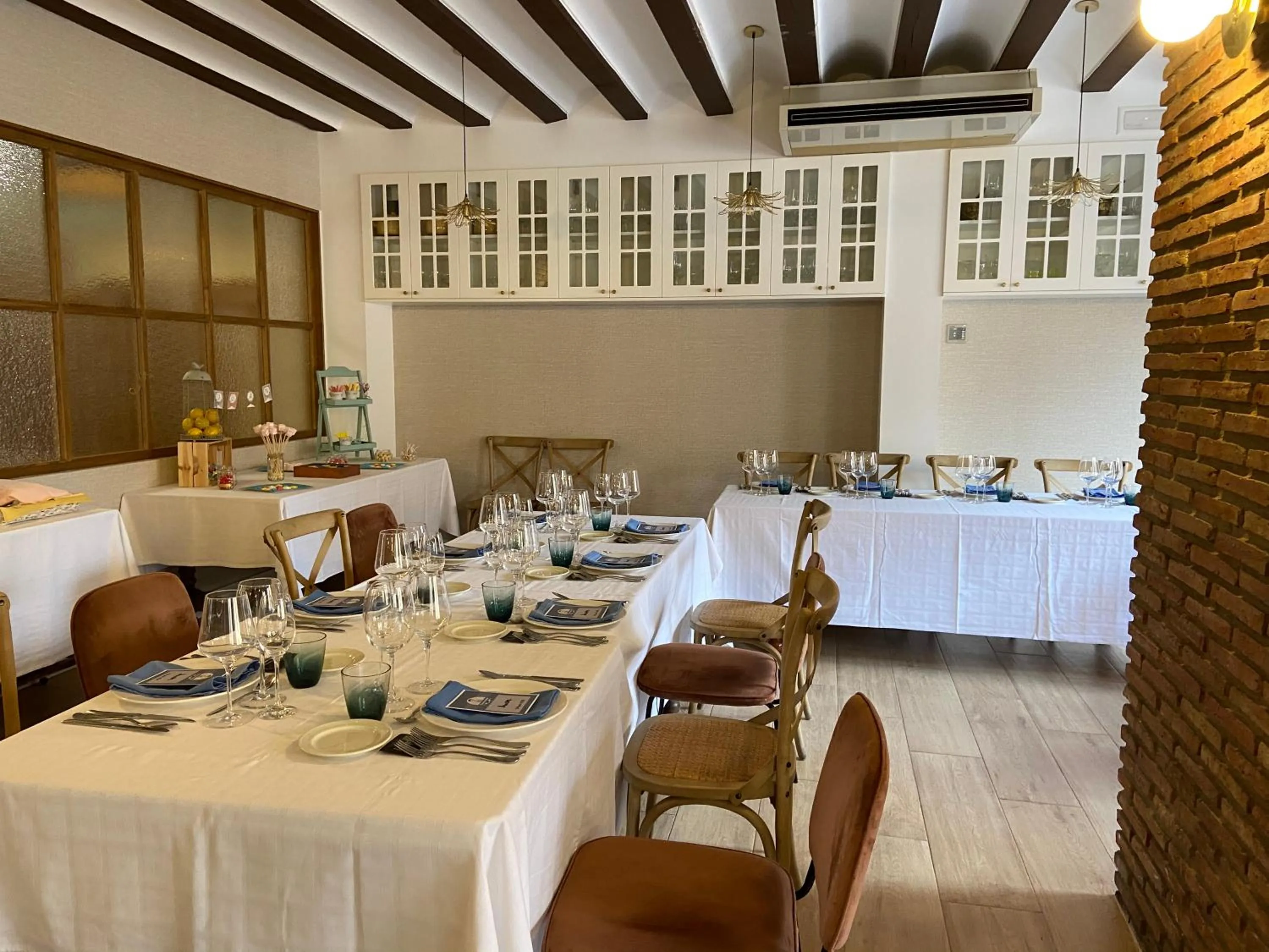 Restaurant/places to eat in Hotel II Virrey