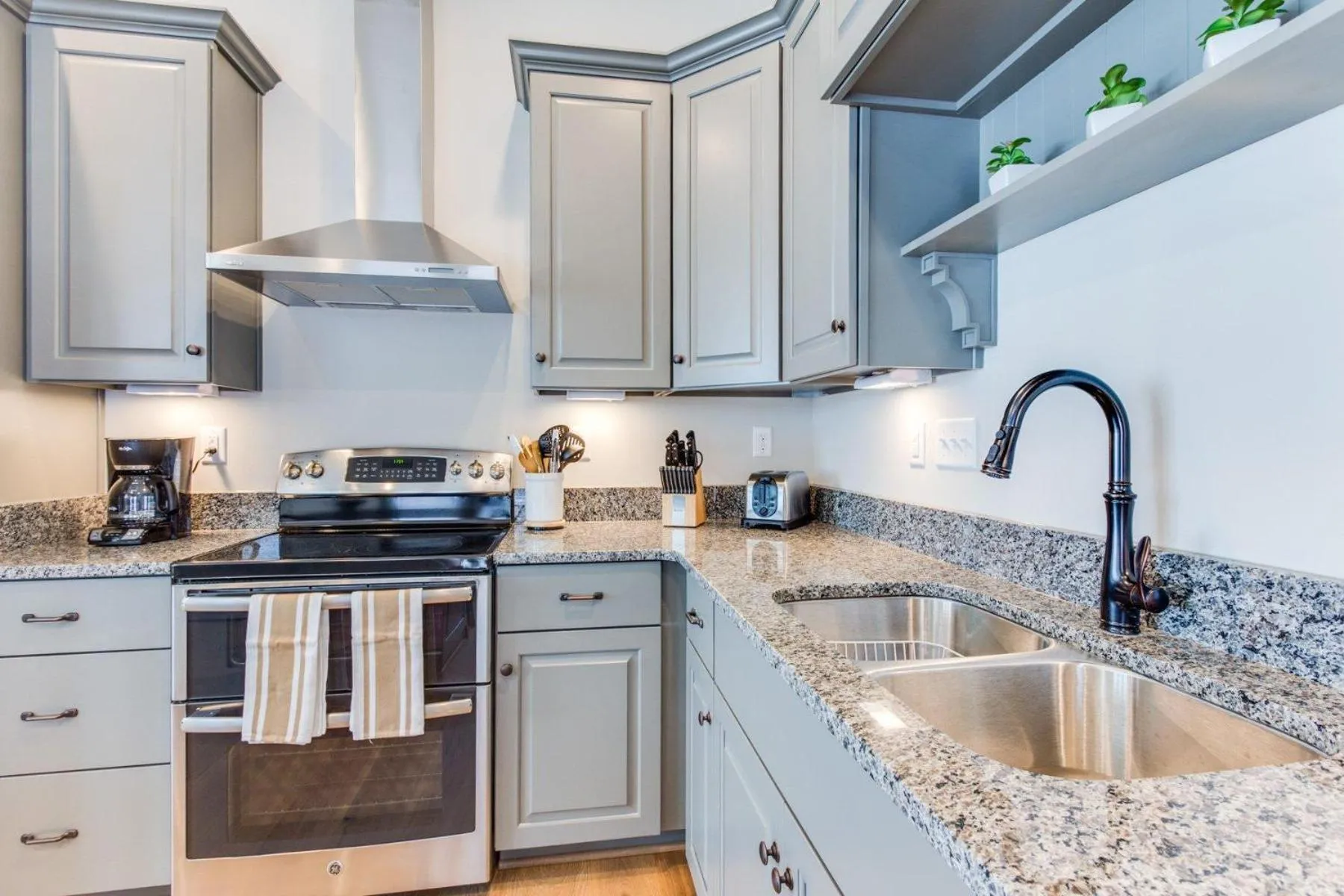 408A The Boardwalk House