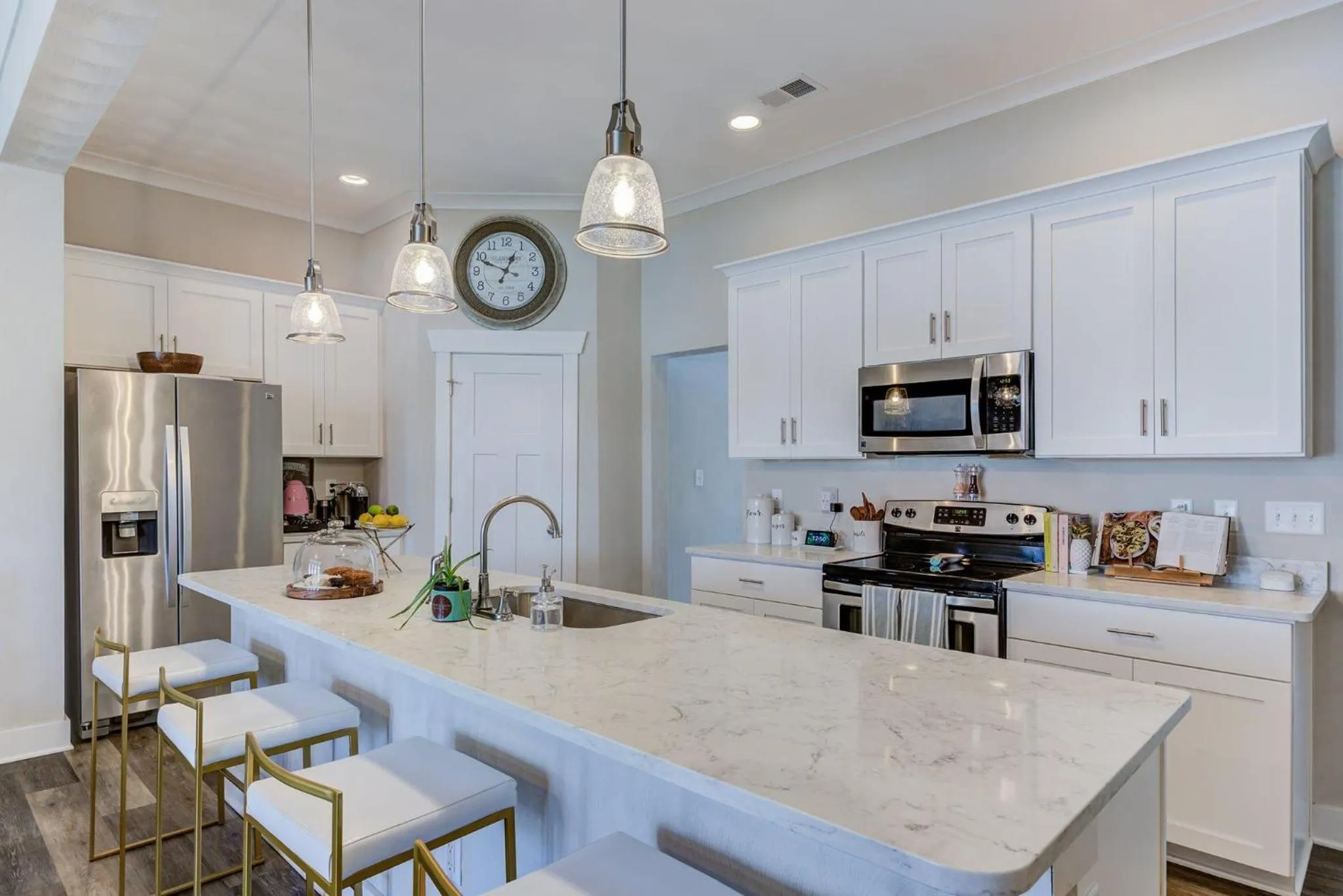 517 The Southend Pier House