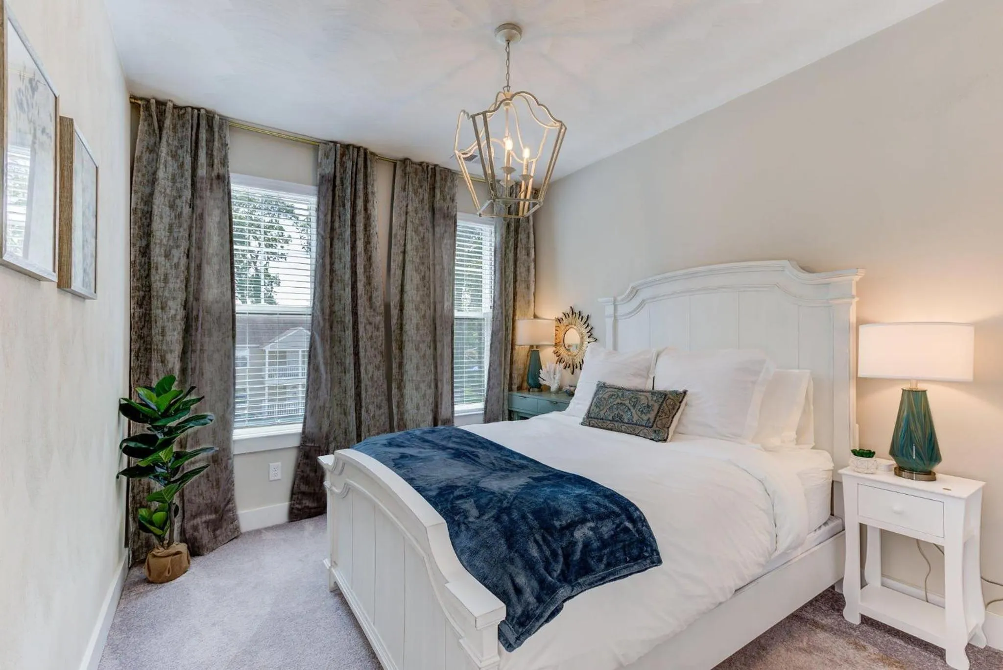 Bed in 517 The Southend Pier House