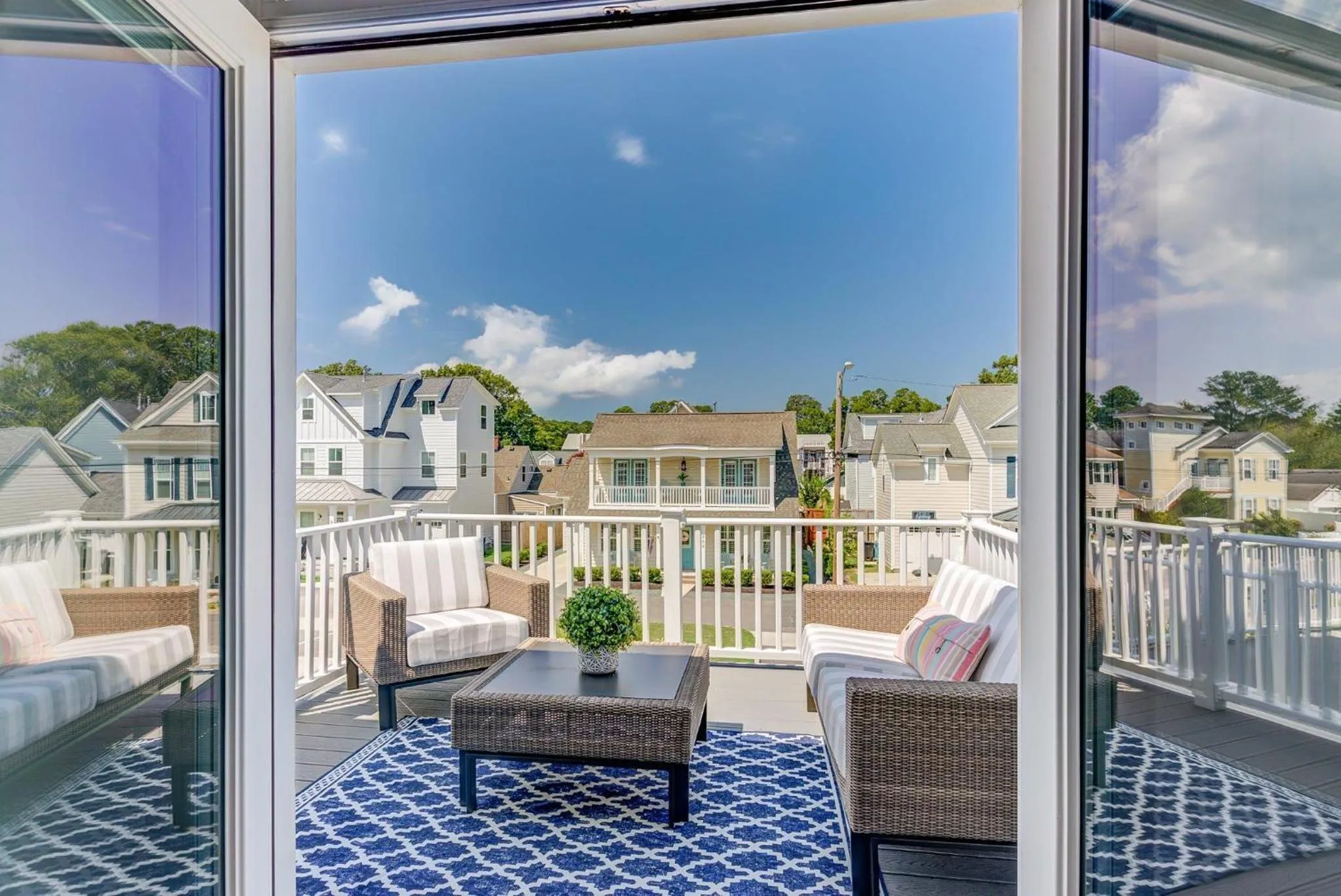 517 The Southend Pier House