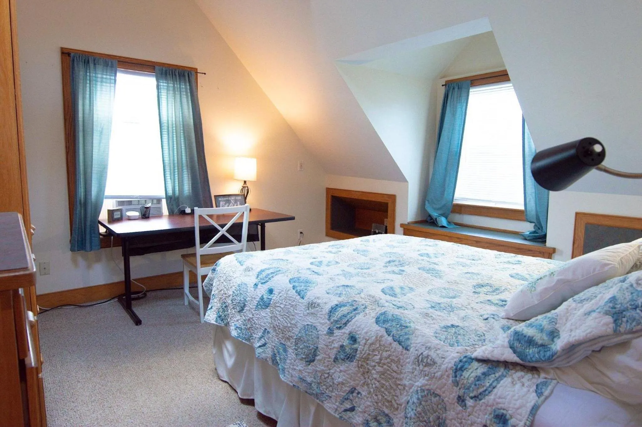 Bed in 508 B The Upper Bungalow