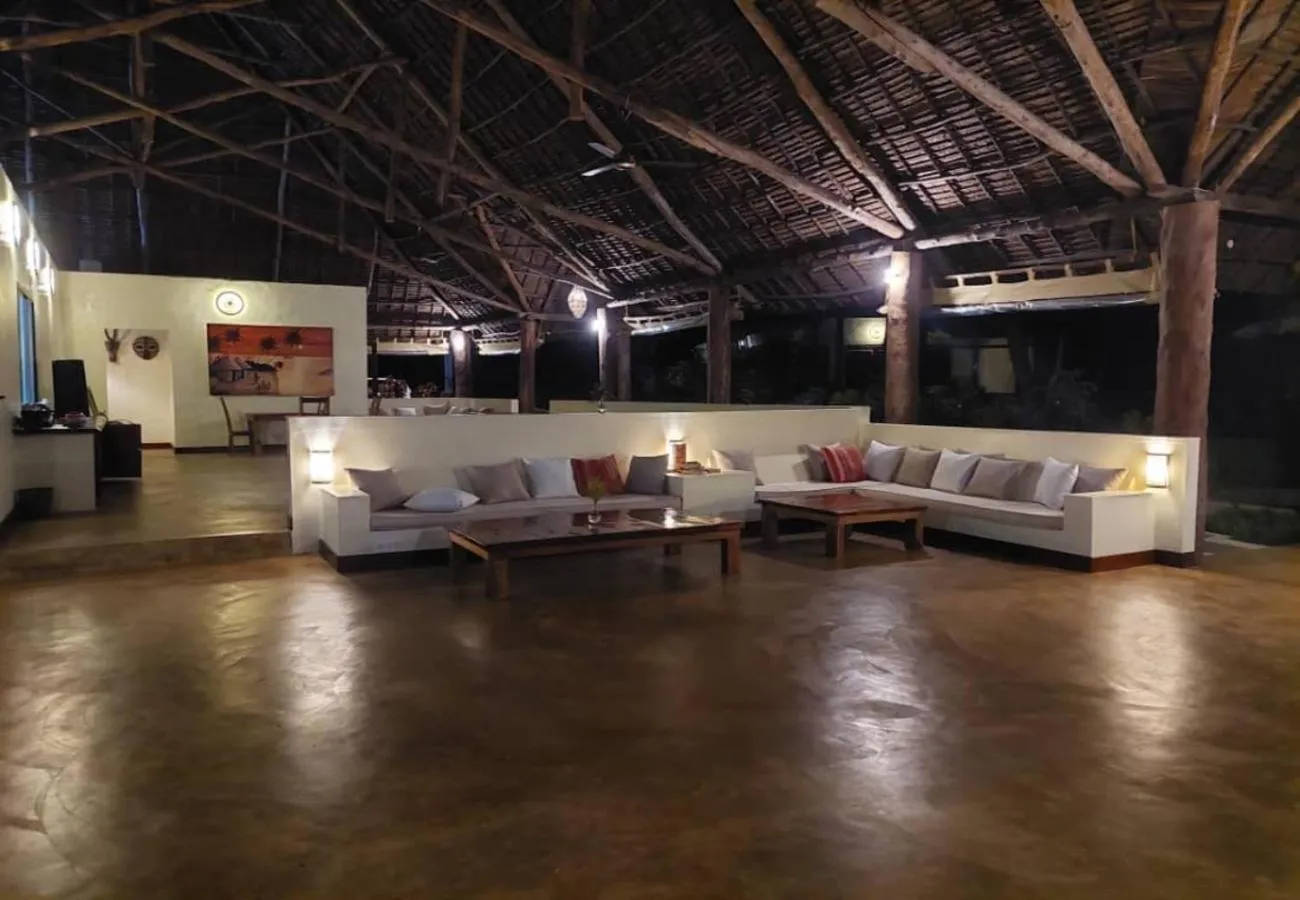 Lounge or bar in Kileleni