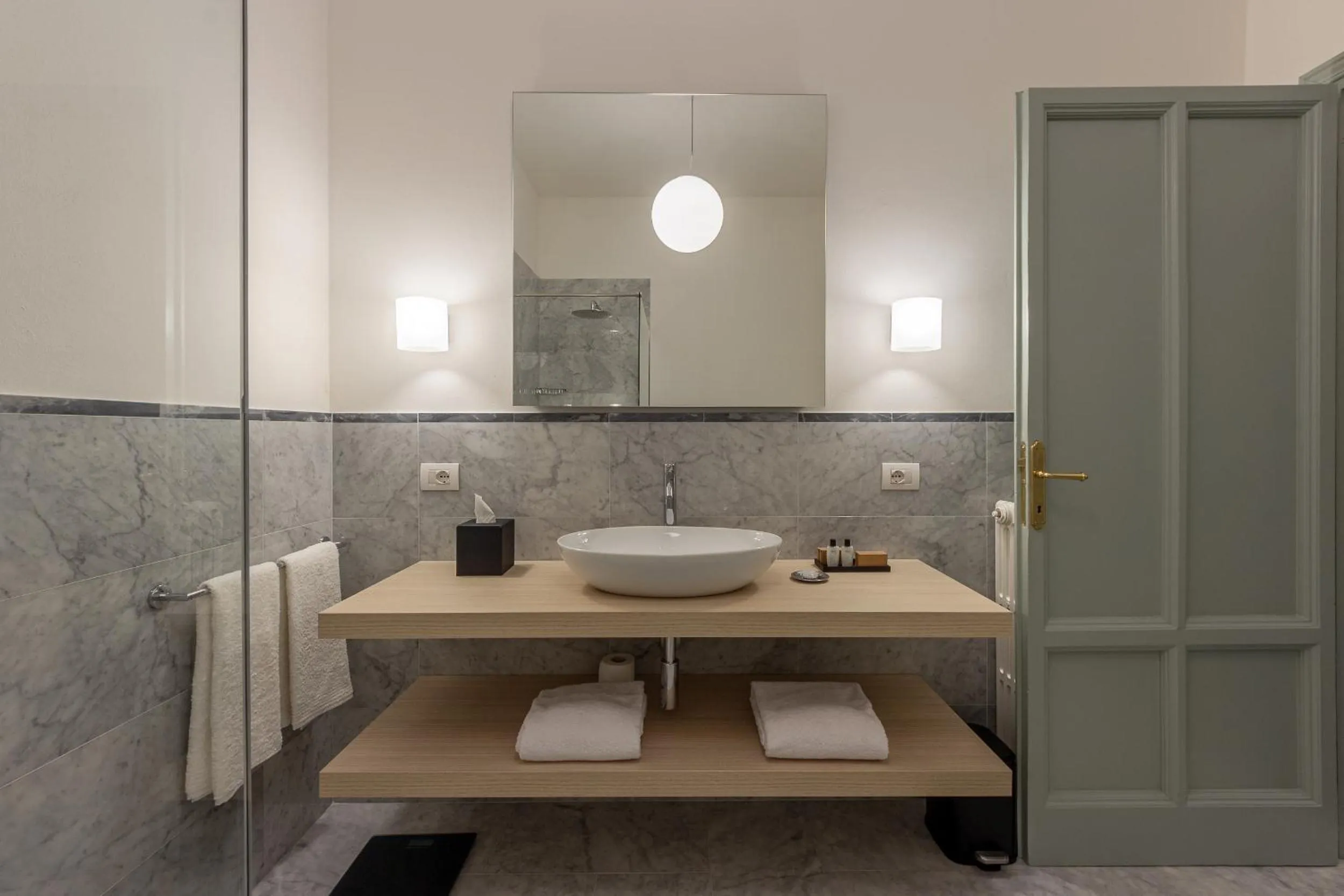 Bathroom in Grand Universe La Residenza