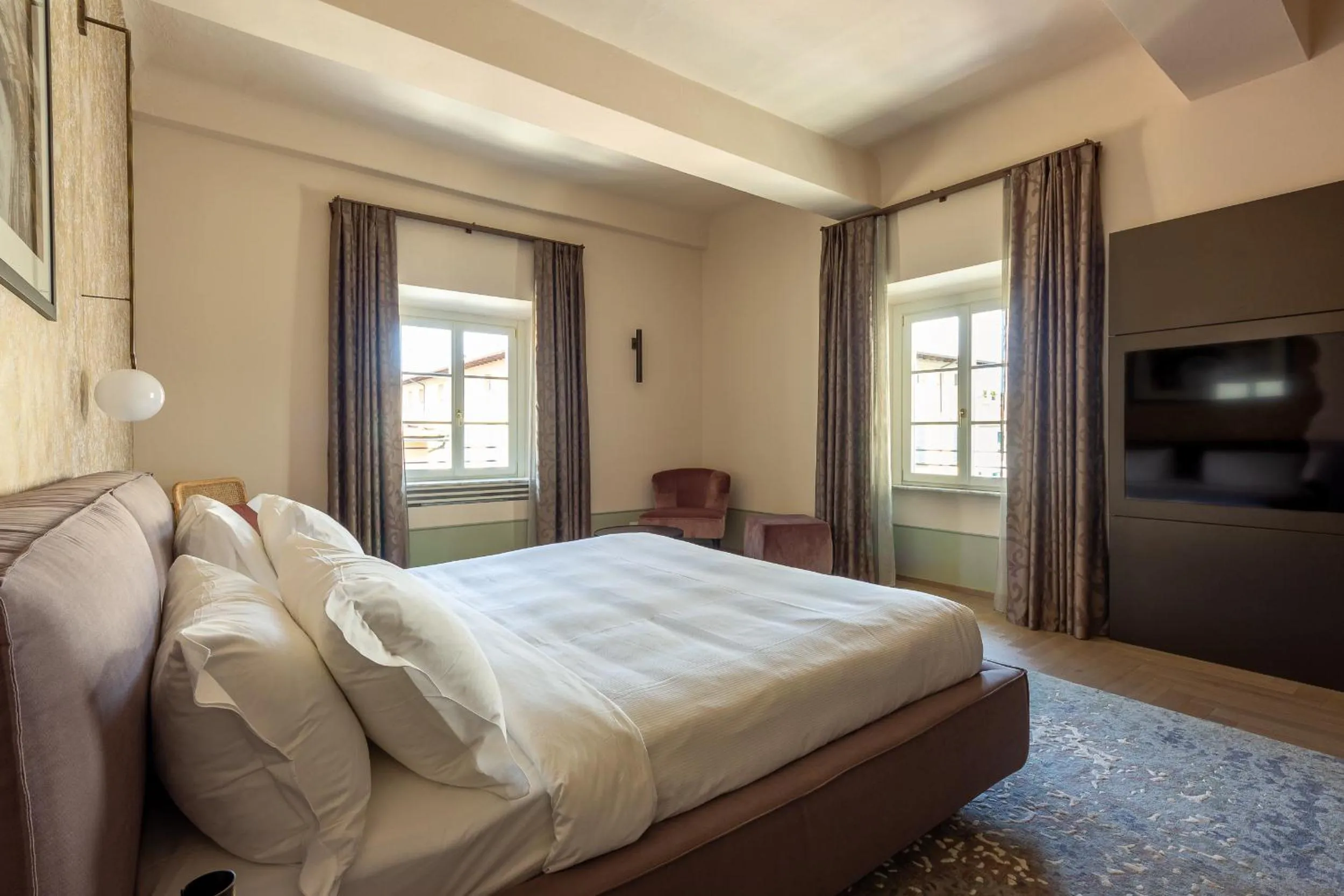 Bedroom, Bed in Grand Universe La Residenza