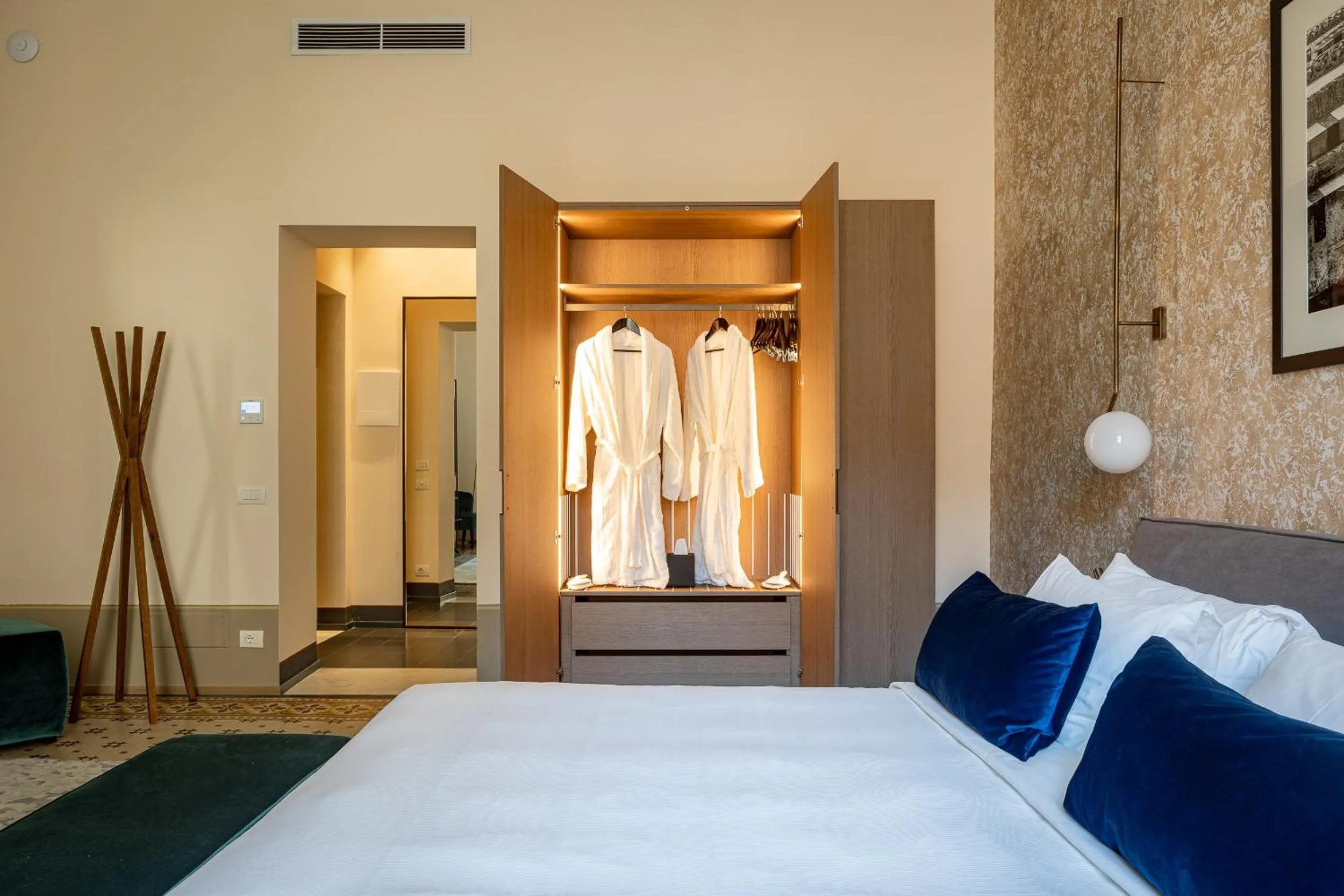 Bedroom, Bed in Grand Universe La Residenza