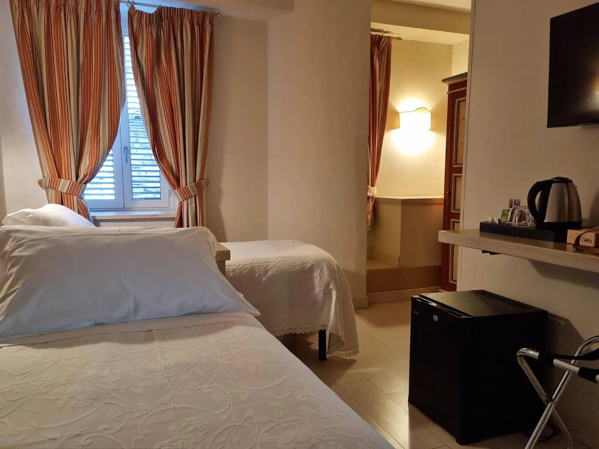 Bedroom, Bed in Hotel Virgilio