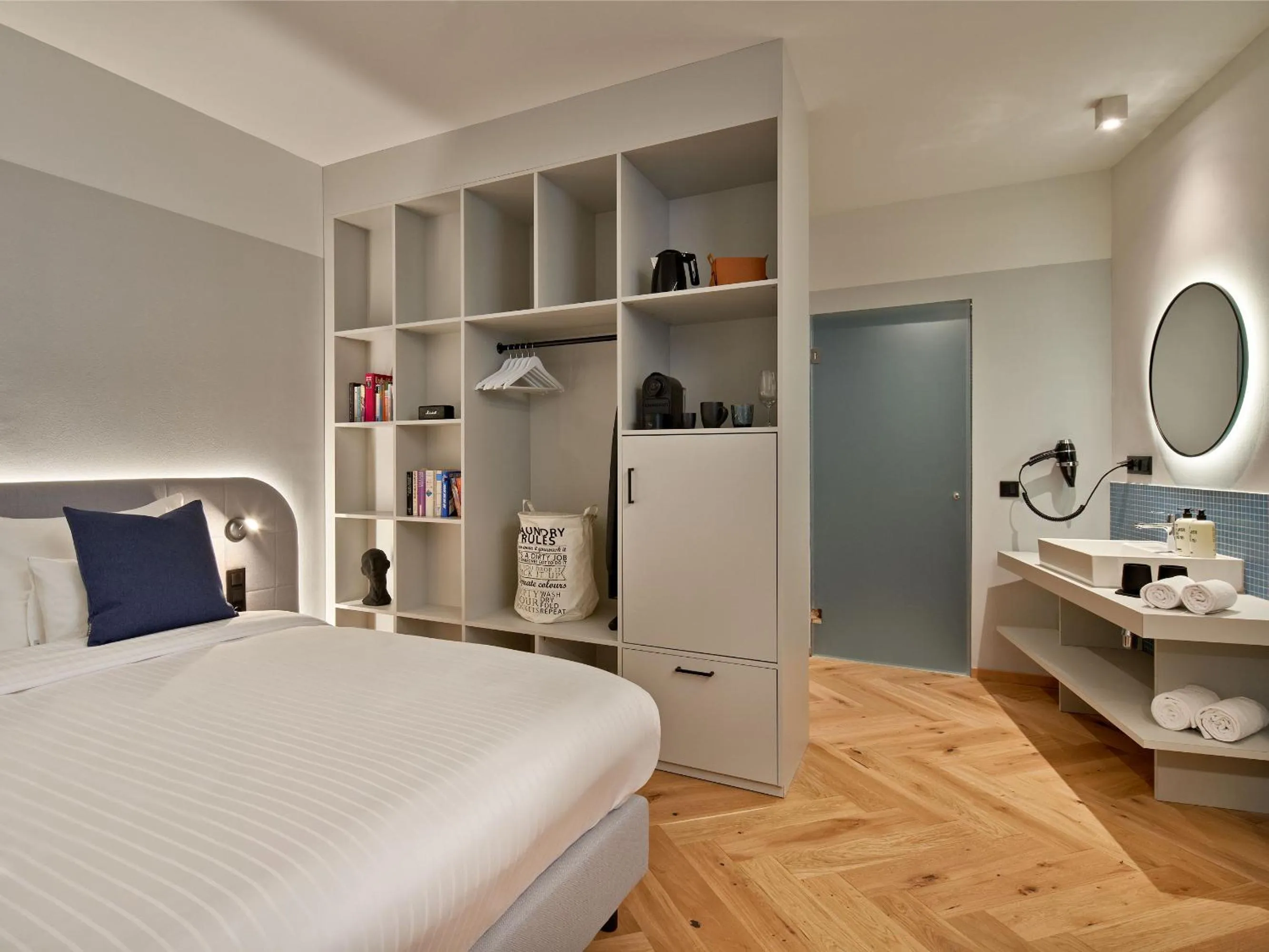 Bed in URBANAUTS STUDIOS Fillgrader