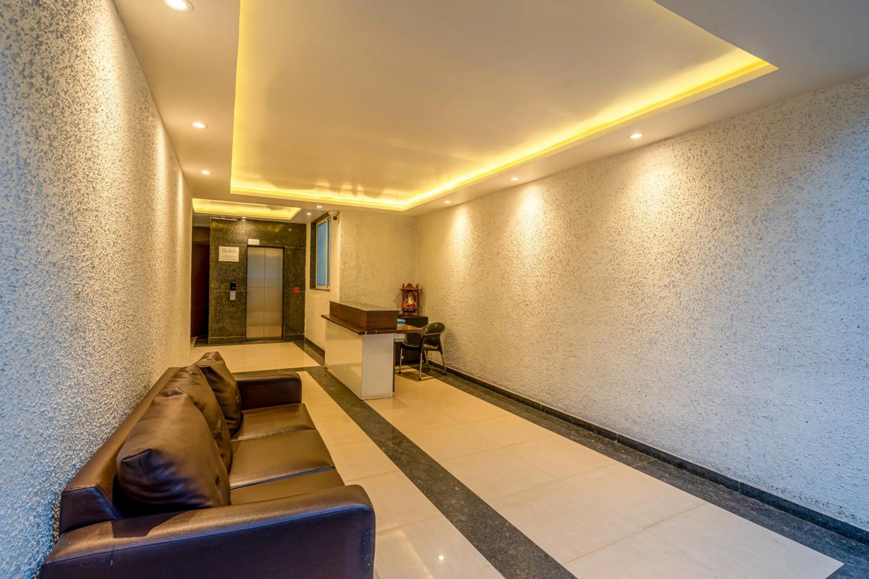 TV and multimedia in StayBird - Silver Oak, An Apartment Hotel, Kharadi