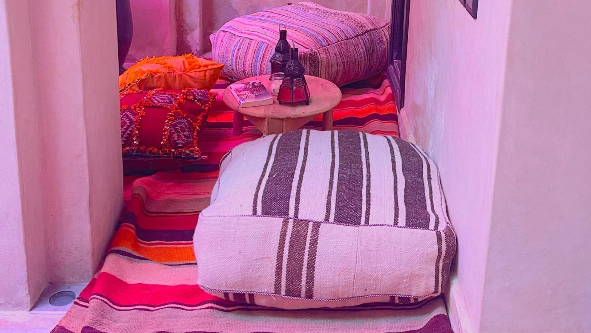 Patio, Bed in Riad Pourpre Medina