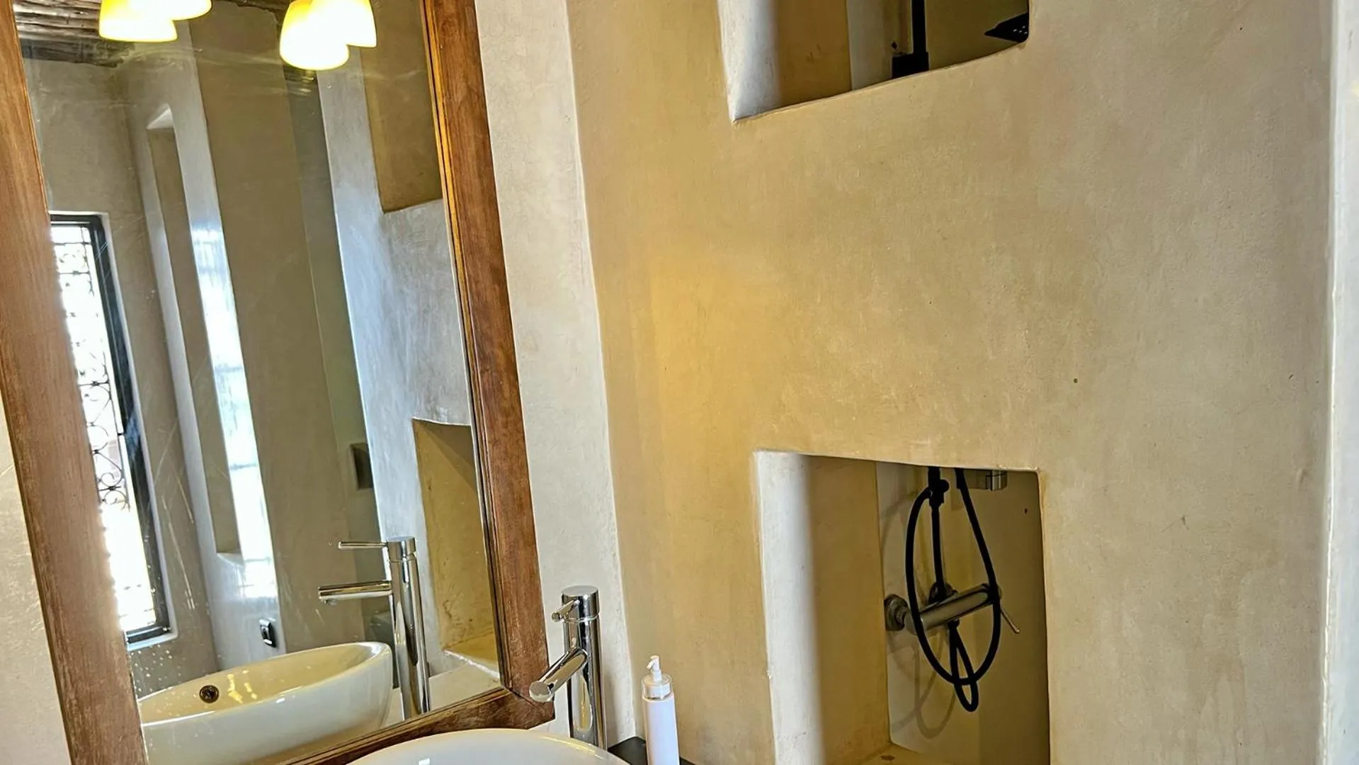 Bathroom in Riad Pourpre Medina