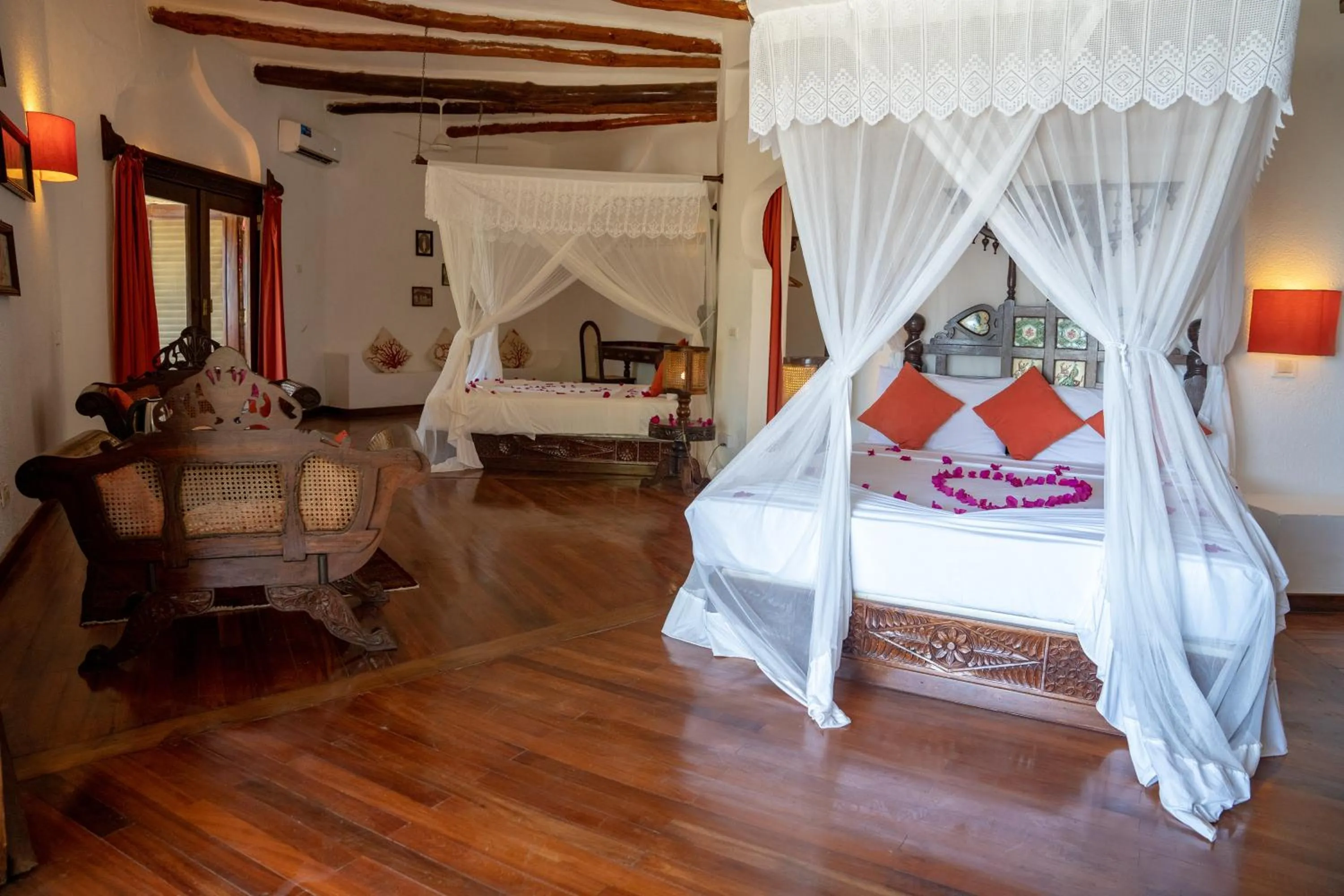 Bed in SULTAN PALACE