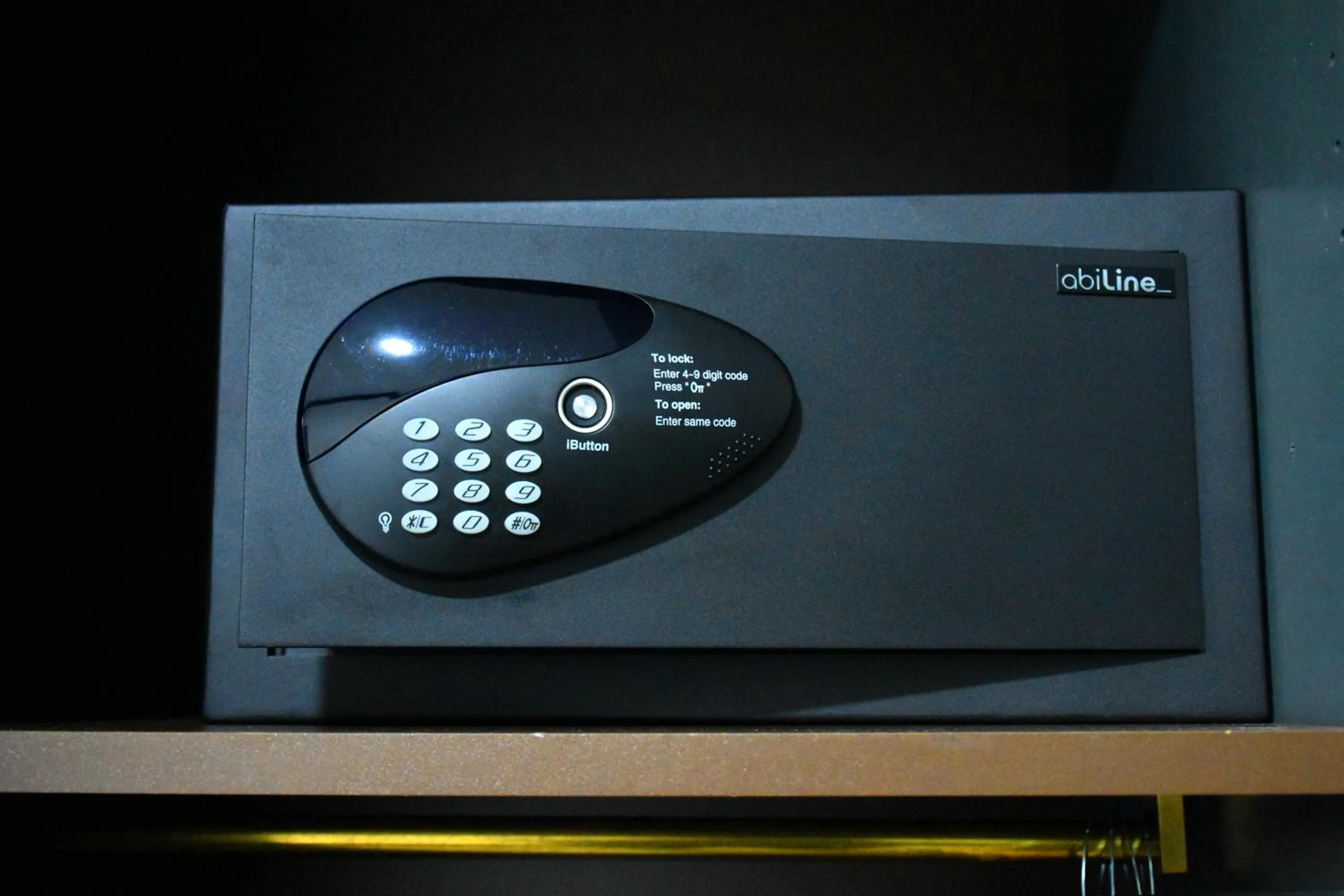 safe in TIBET HOTEL am Airport Düsseldorf-Ratingen