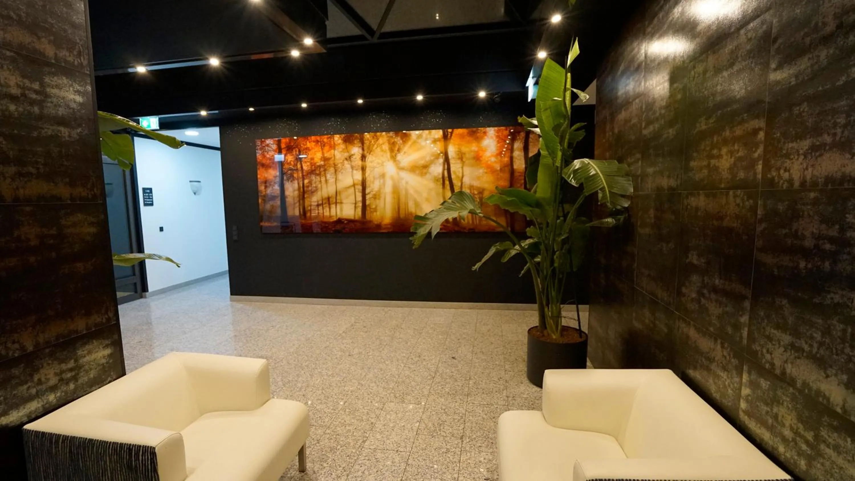 Property building in TIBET HOTEL am Airport Düsseldorf-Ratingen