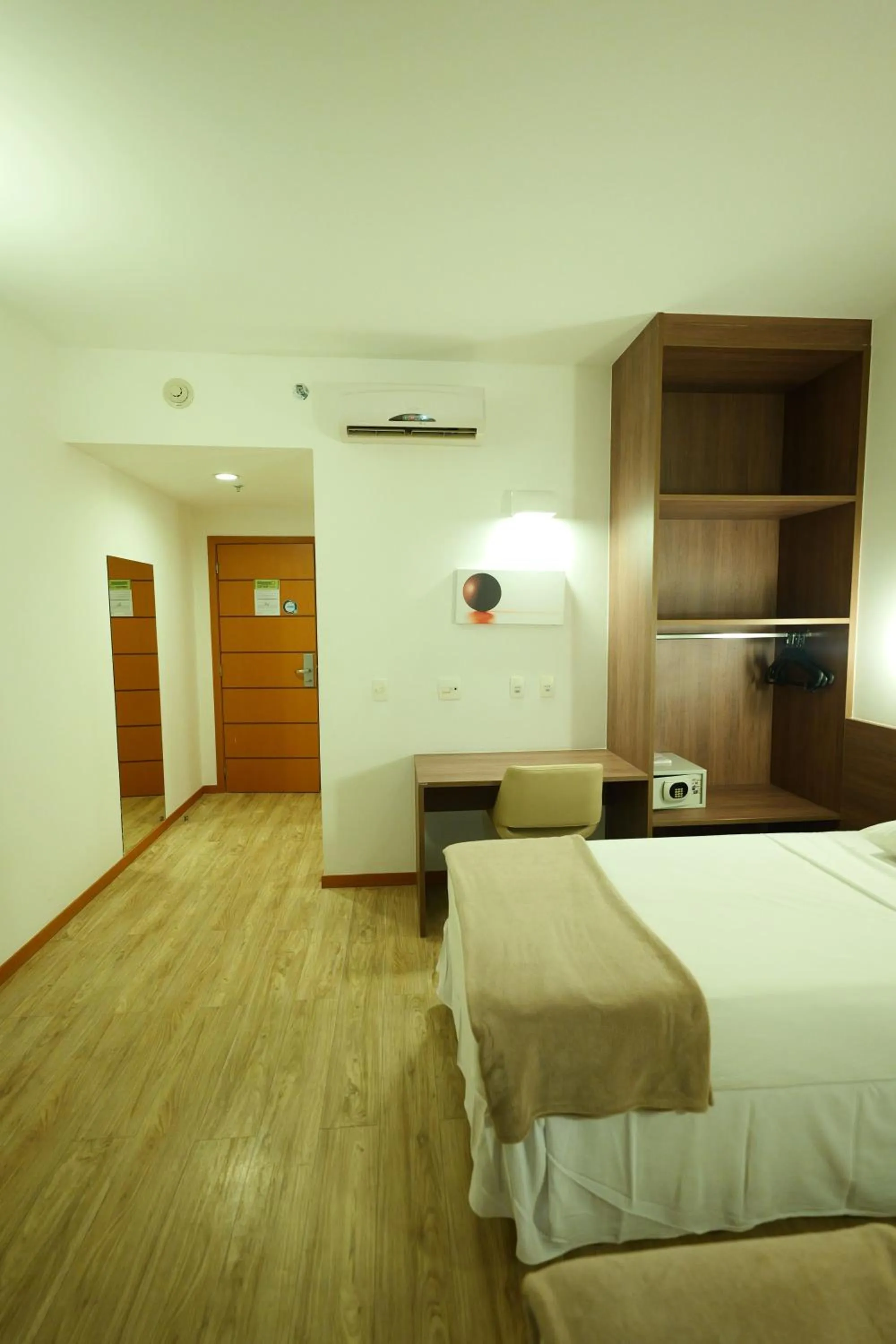 Bedroom, Bed in Samba Linhares