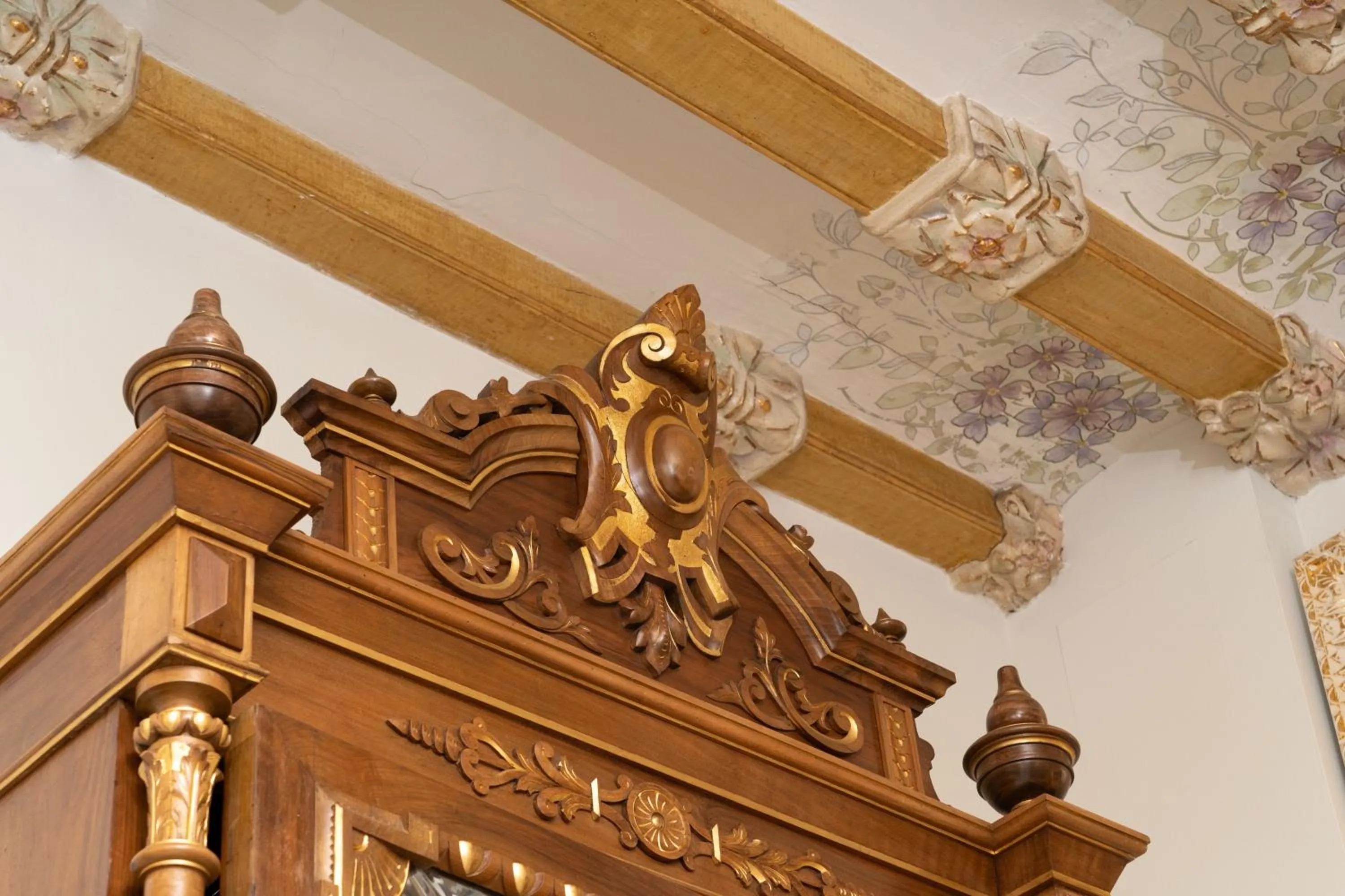 Decorative detail in El Petit Palauet