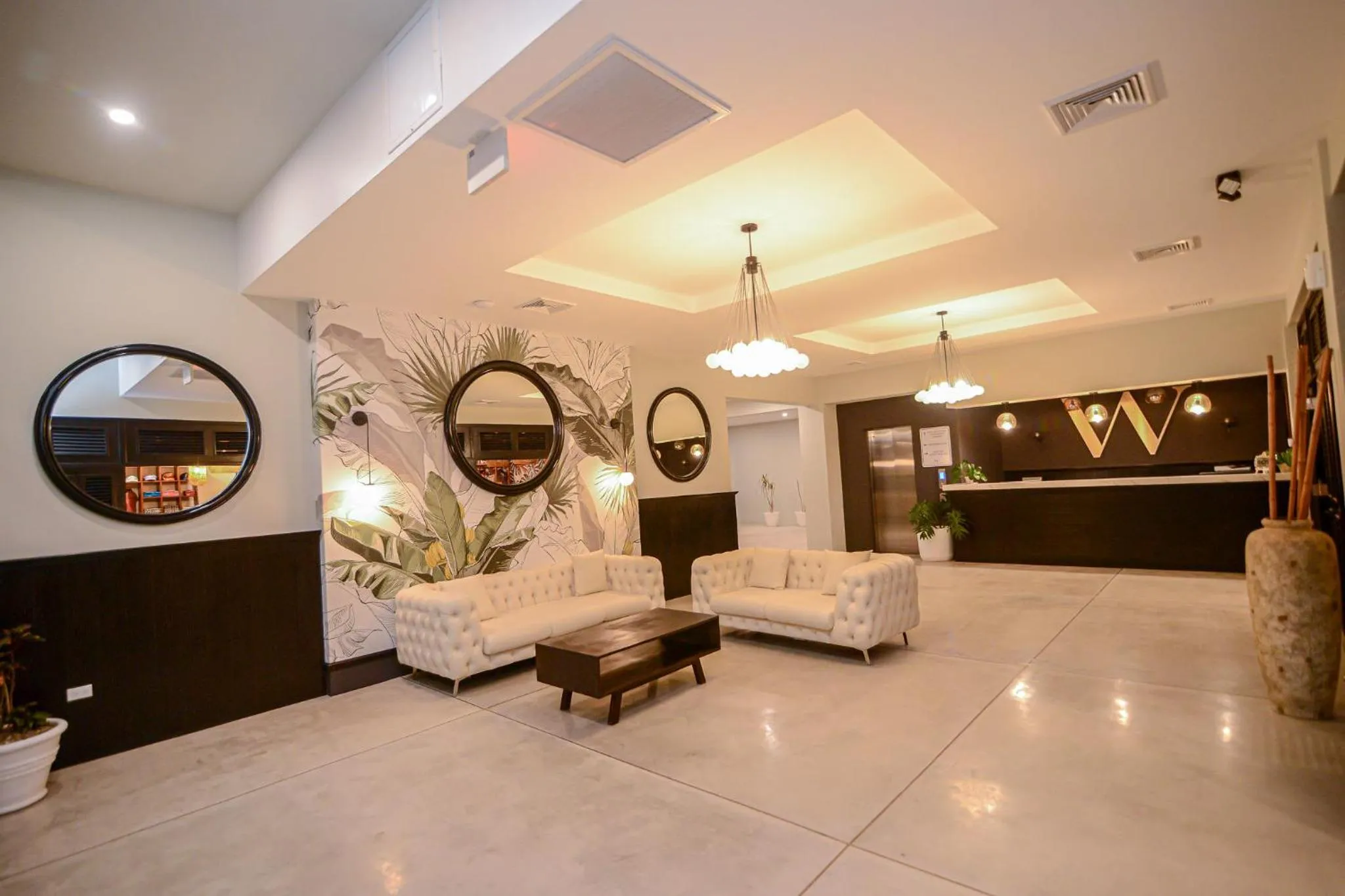 Lobby or reception in The Watermark Hotel