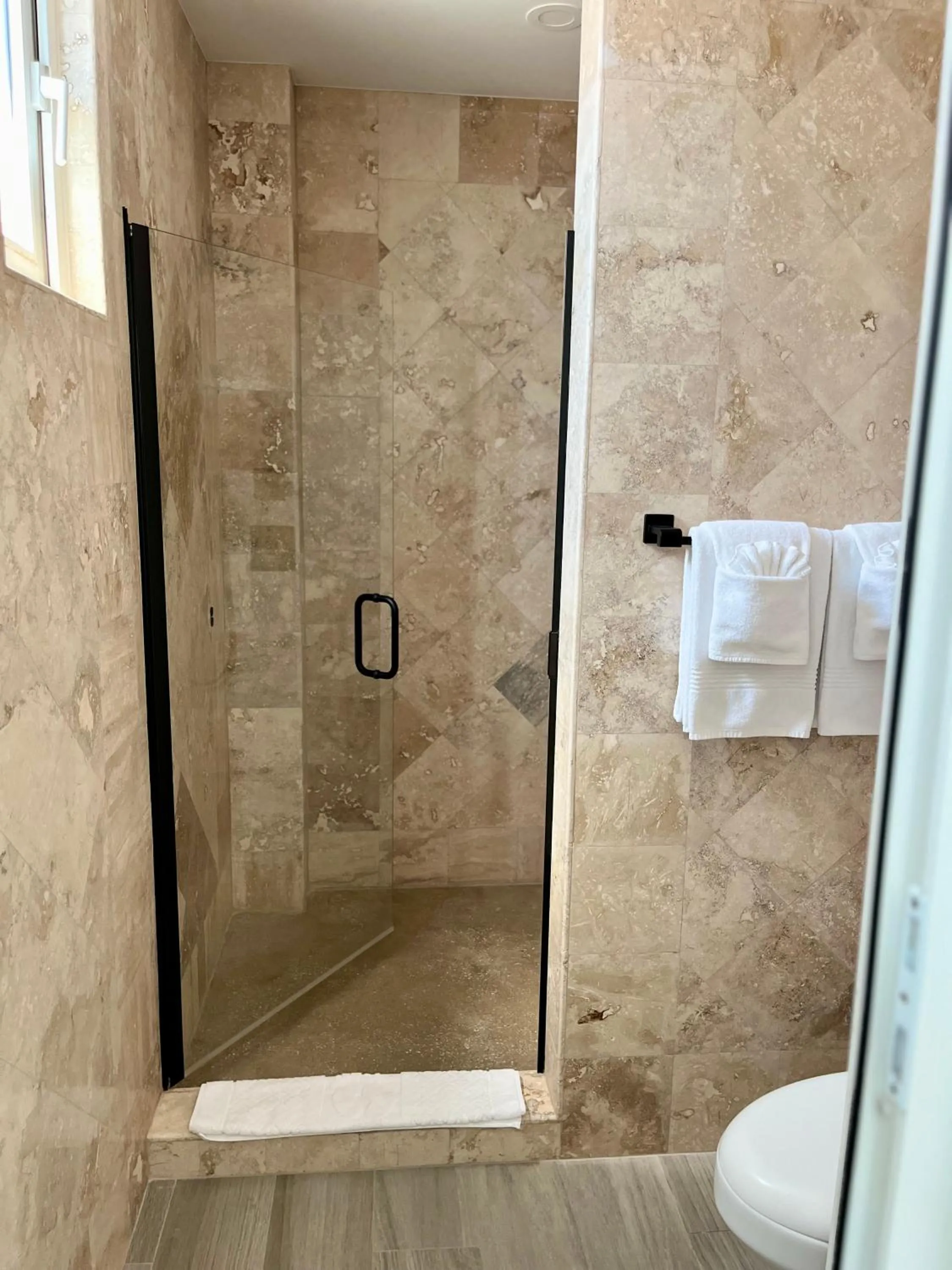 Shower in The Watermark Hotel