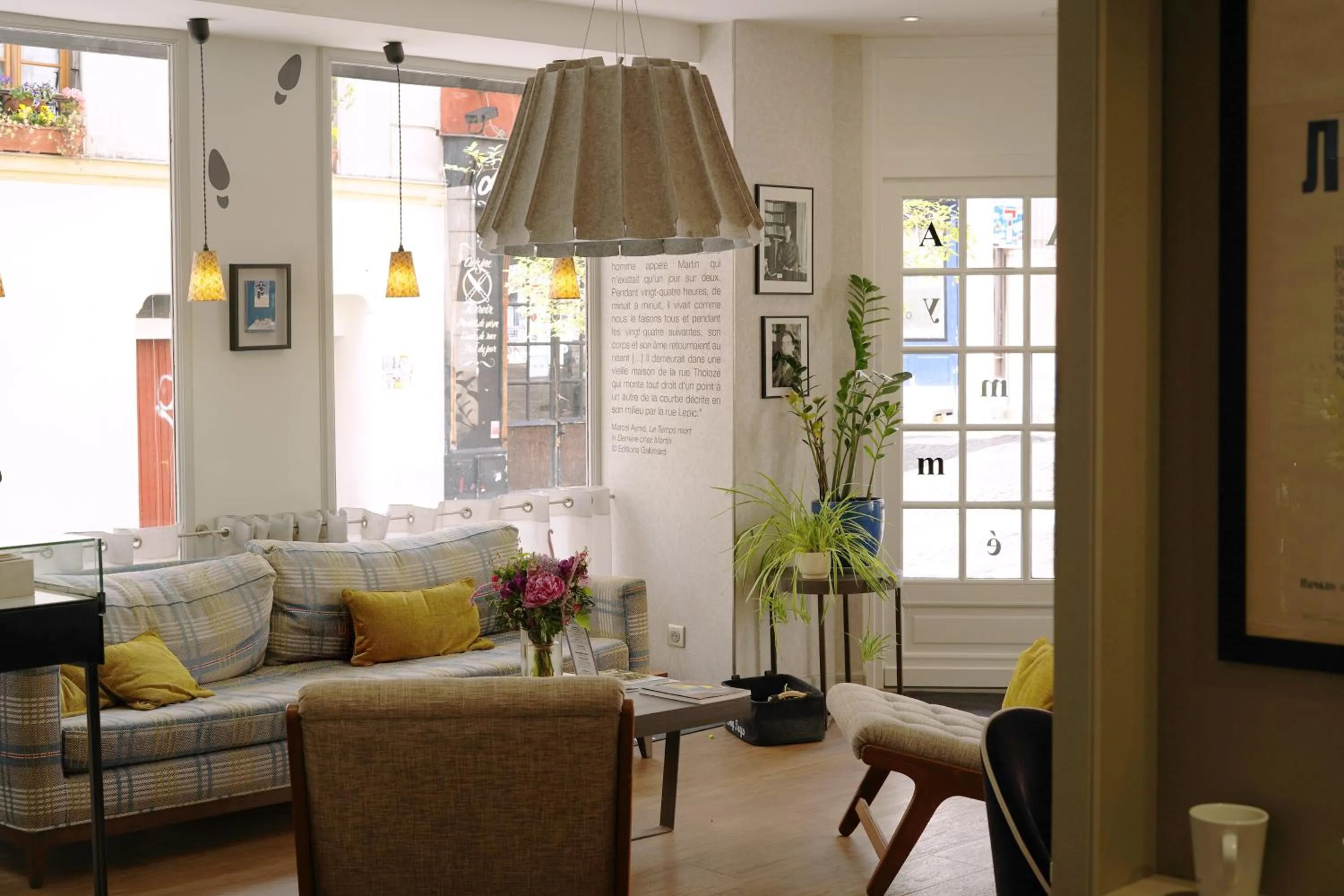 Lobby or reception in Hotel Litteraire Marcel Ayme, BW Premier Collection