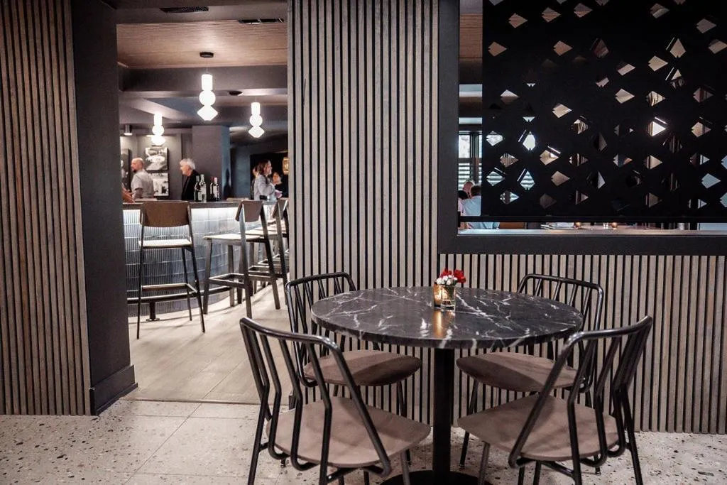 Restaurant/places to eat in Hotel Manteo, Trademark Collection by Wyndham