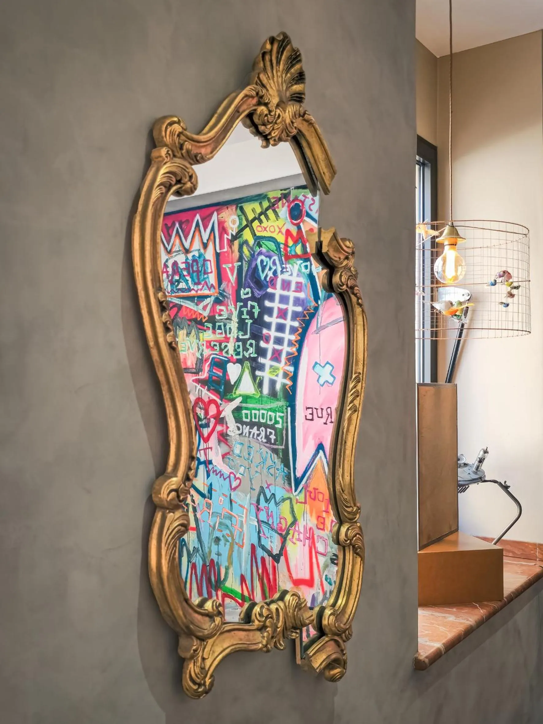 Decorative detail in Grand Hôtel Dauphiné Toulon, Boutique Hôtel & Suites