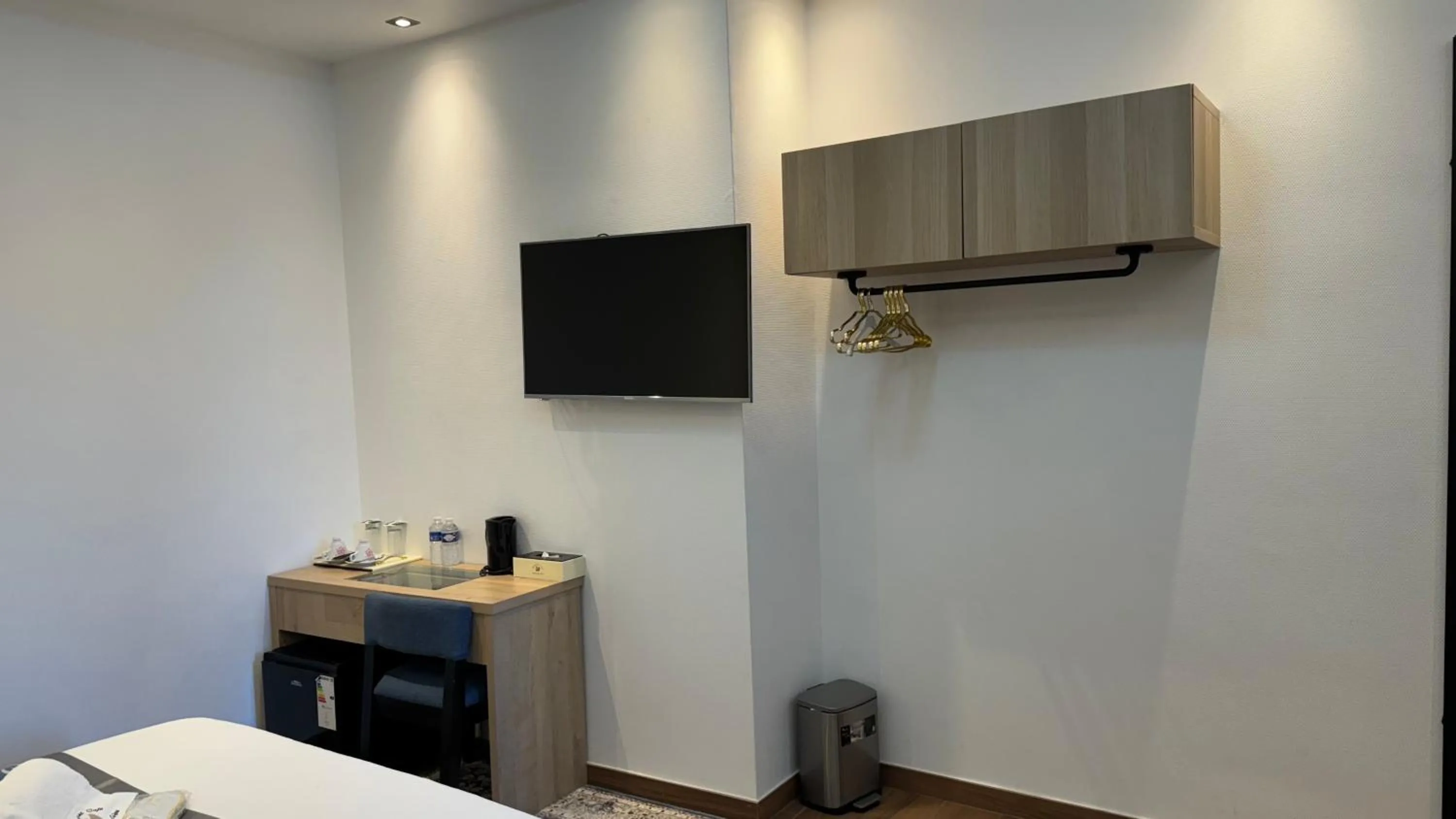 Bed in hotel whiteswan