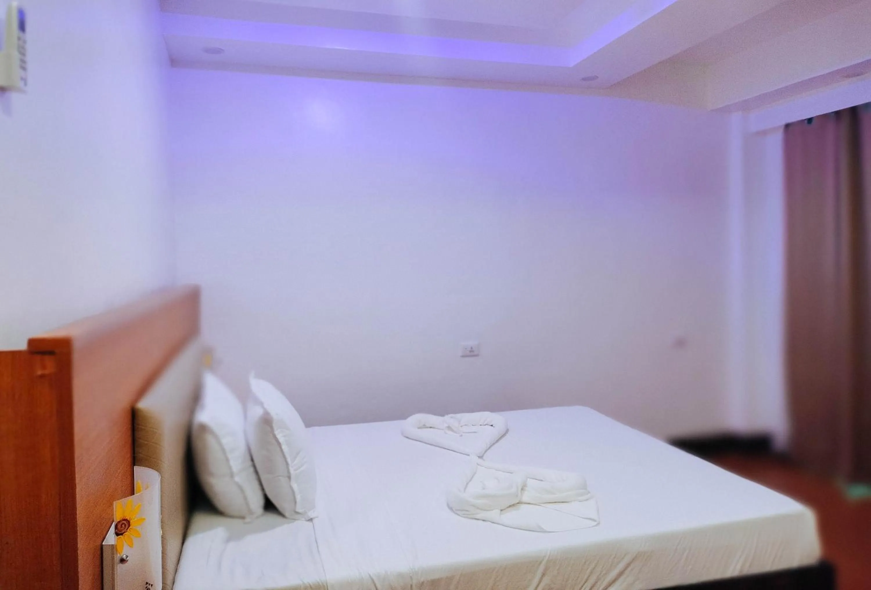 Bedroom in RedDoorz @ Sun Kissed Resort Guindulman