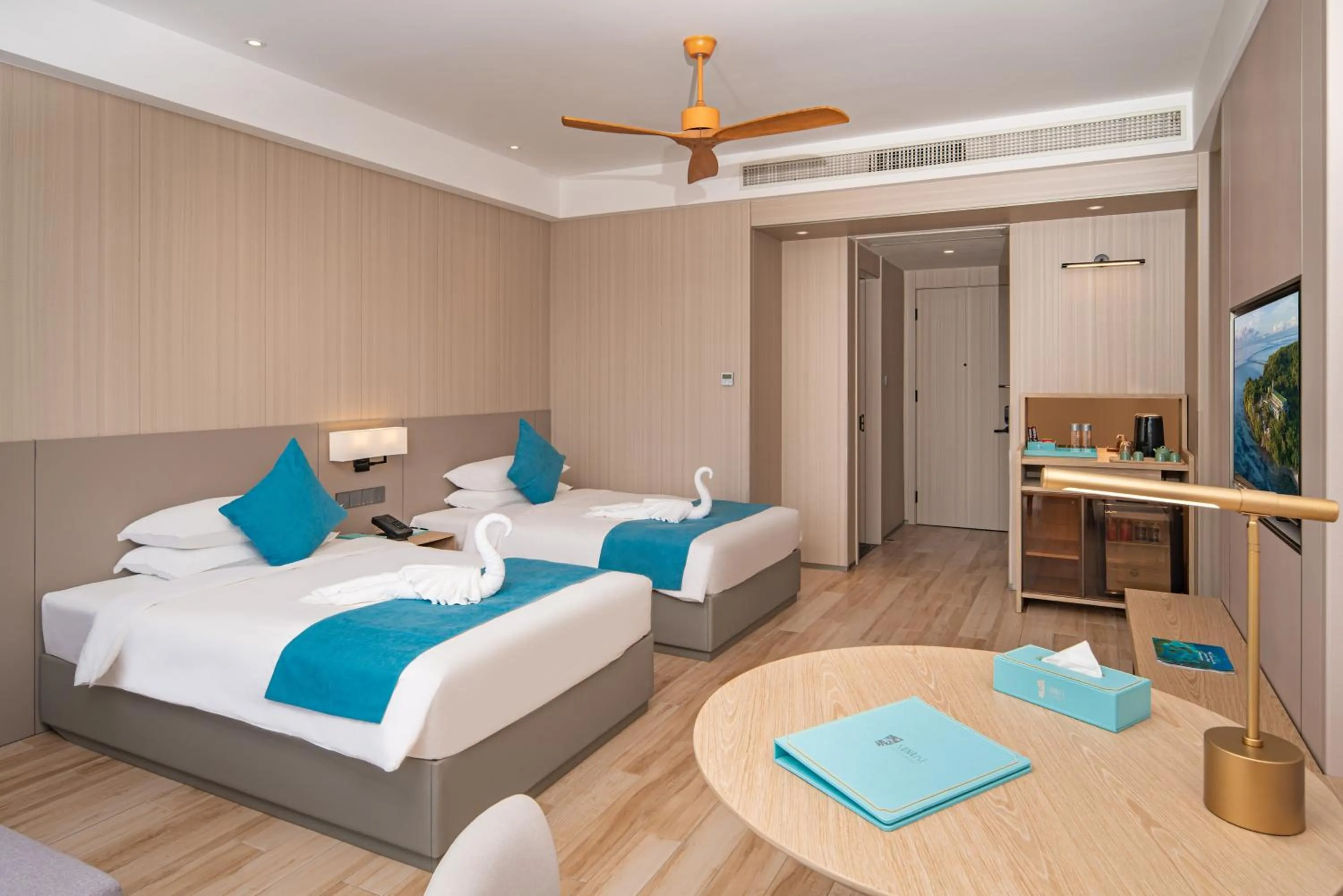 Bedroom, Bed in Palau Sunrise Seaview Landison Retreat