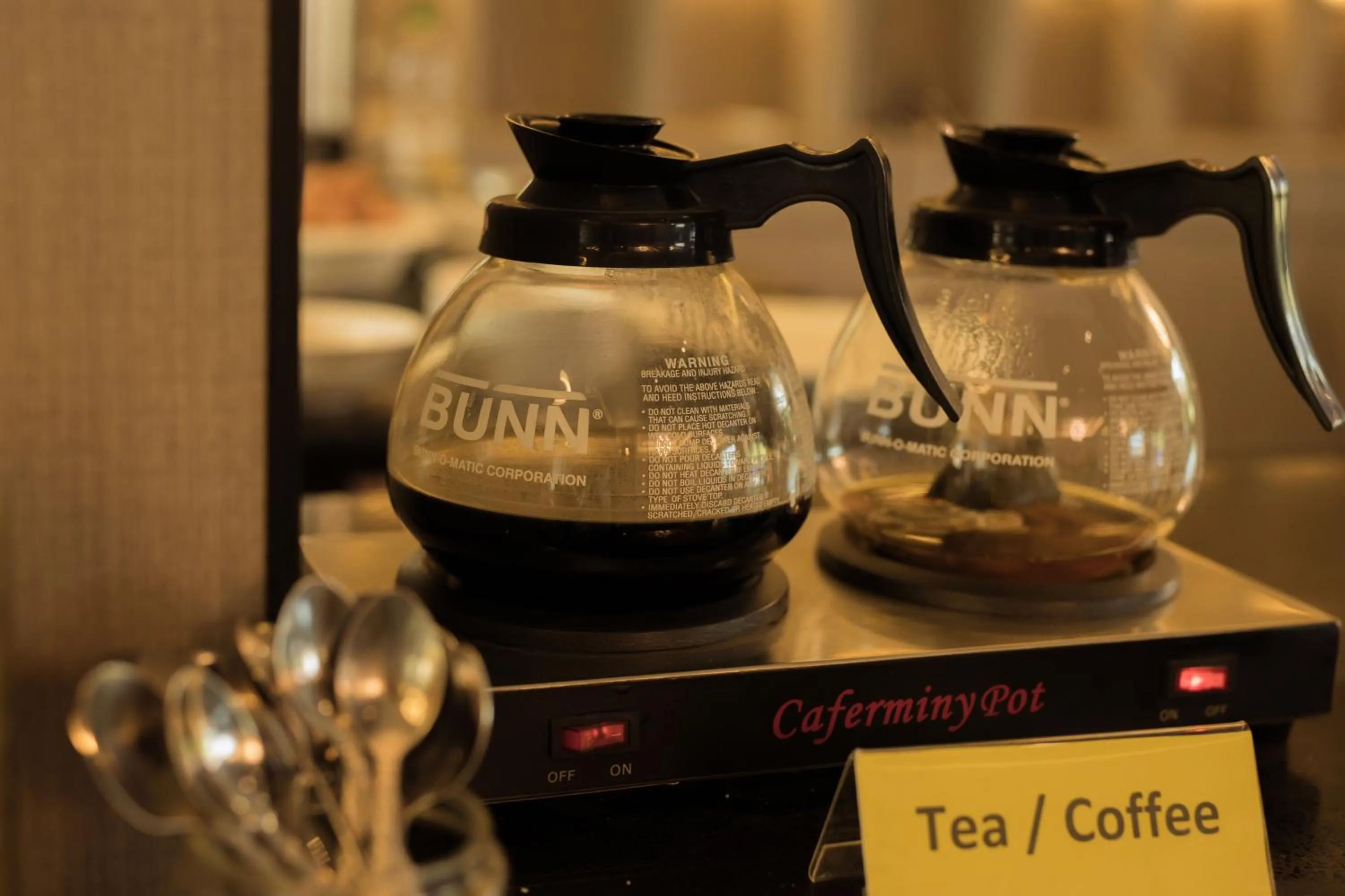 Restaurant/places to eat in Confetti Garden Hotel