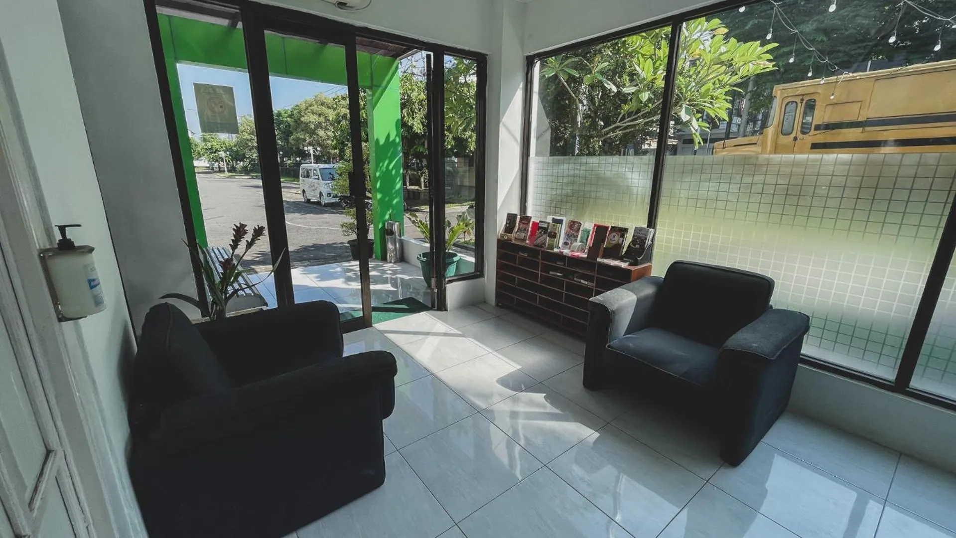 Lobby or reception in Planters Guest House