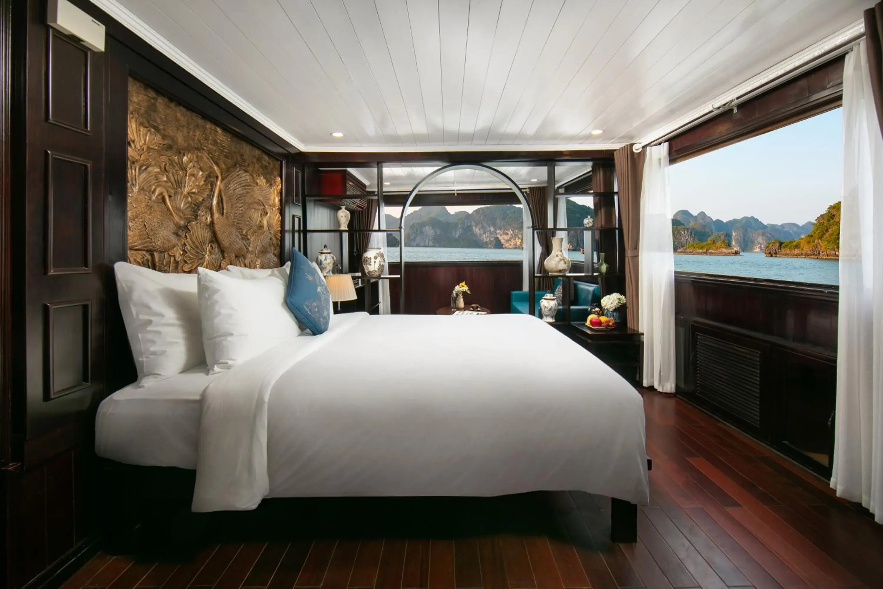 King Suite with Ocean View - single occupancy in La Regina Classic Cruise King Suite with Ocean View - single occupancy in La Regina Classic Cruise