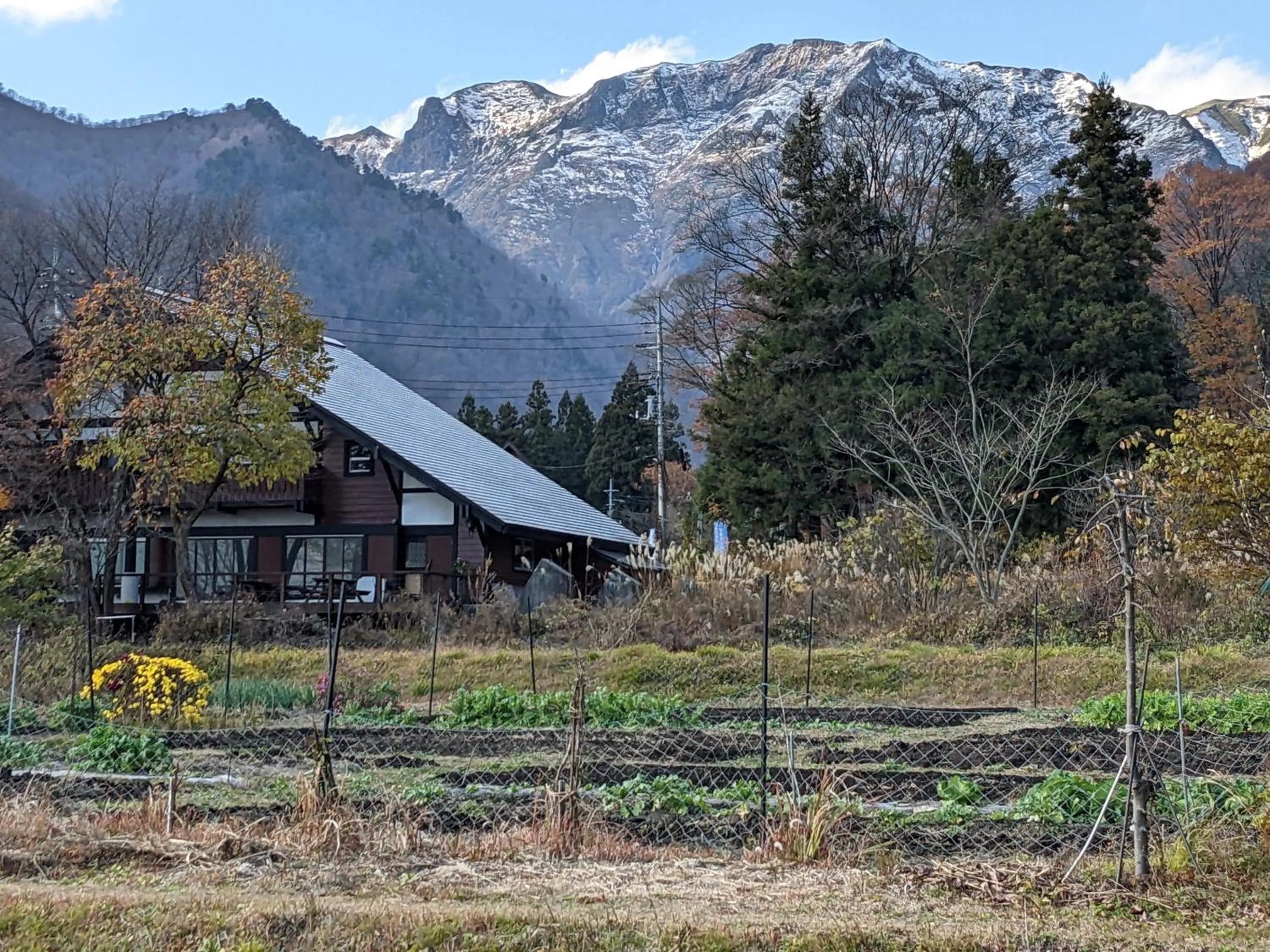 Tanigawa Valley Lodge & Coffee Roastery