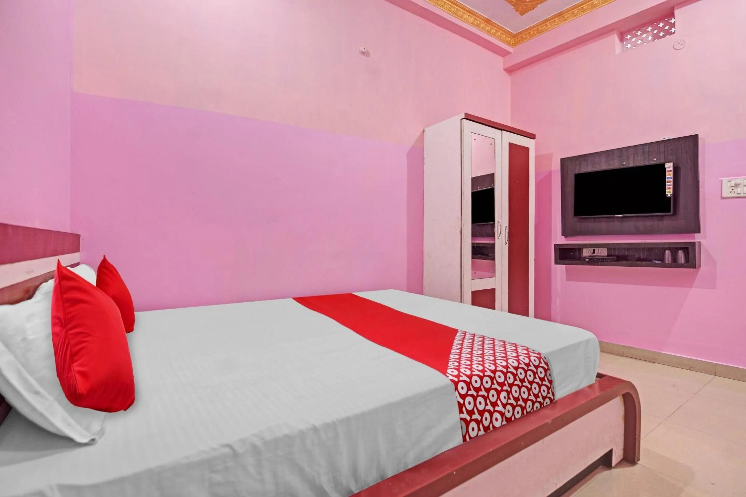 Bedroom in Hotel O by OYO New Maa Tara Hotel