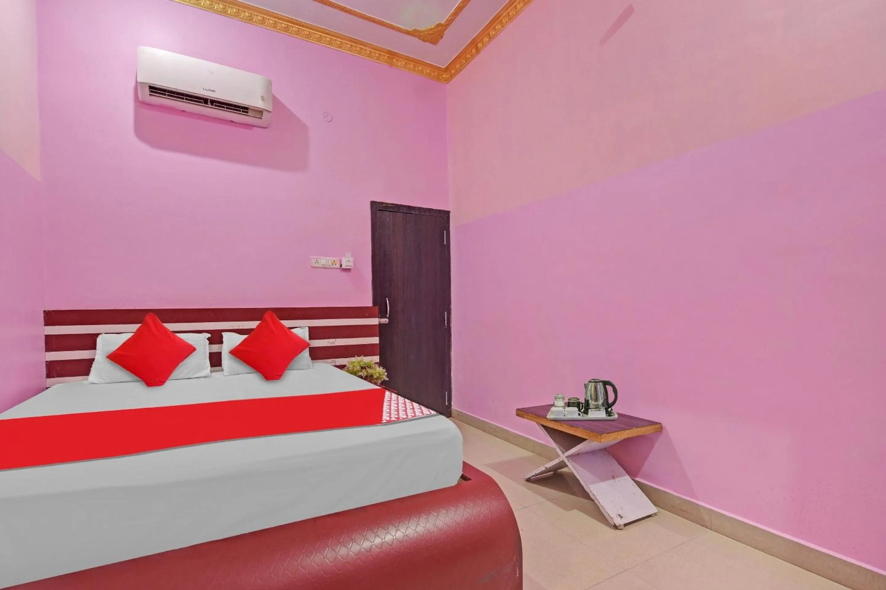 Bedroom in Hotel O by OYO New Maa Tara Hotel