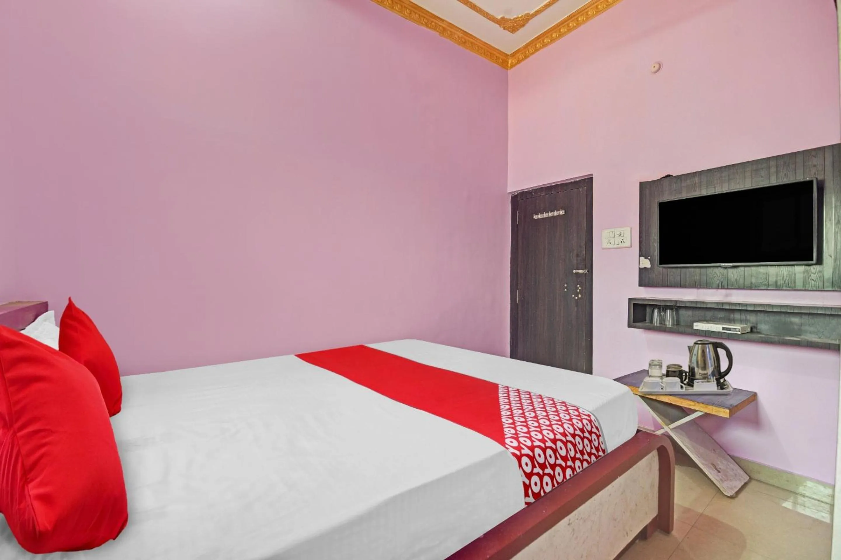 Bedroom in Hotel O by OYO New Maa Tara Hotel