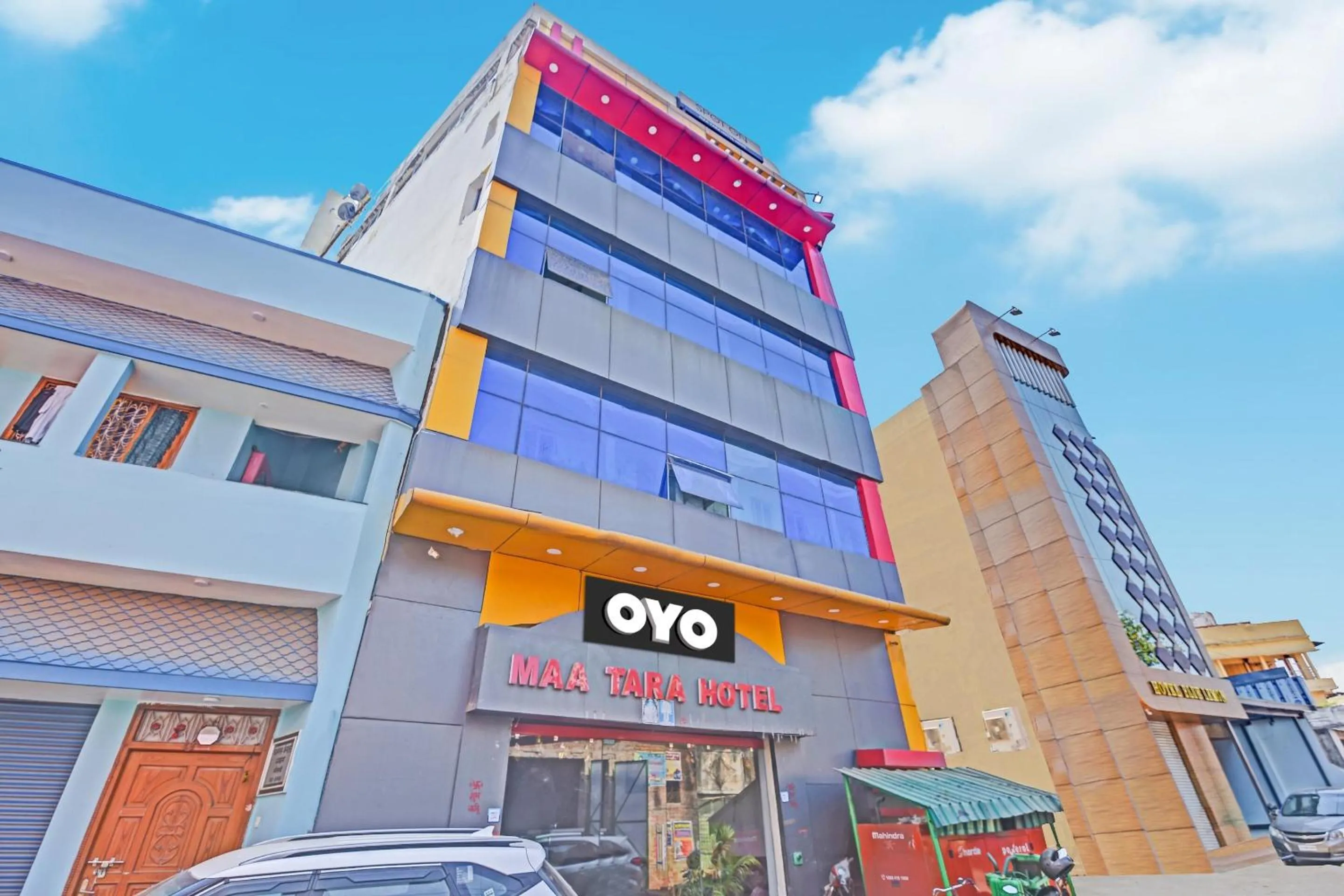 Facade/entrance in Hotel O by OYO New Maa Tara Hotel
