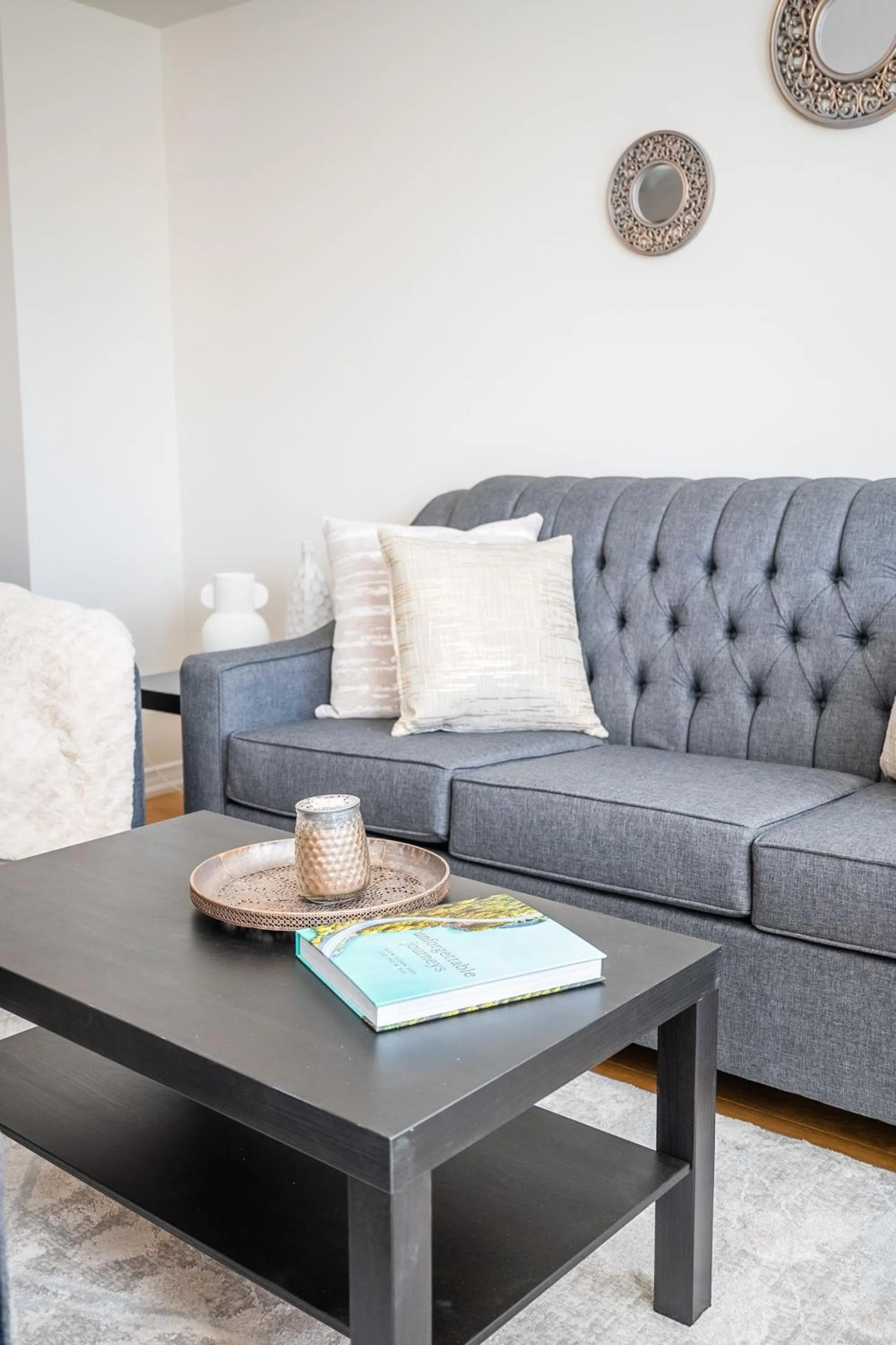 Living room in GlobalStay 3 Bedroom Townhouse Near Niagara Falls Brock University