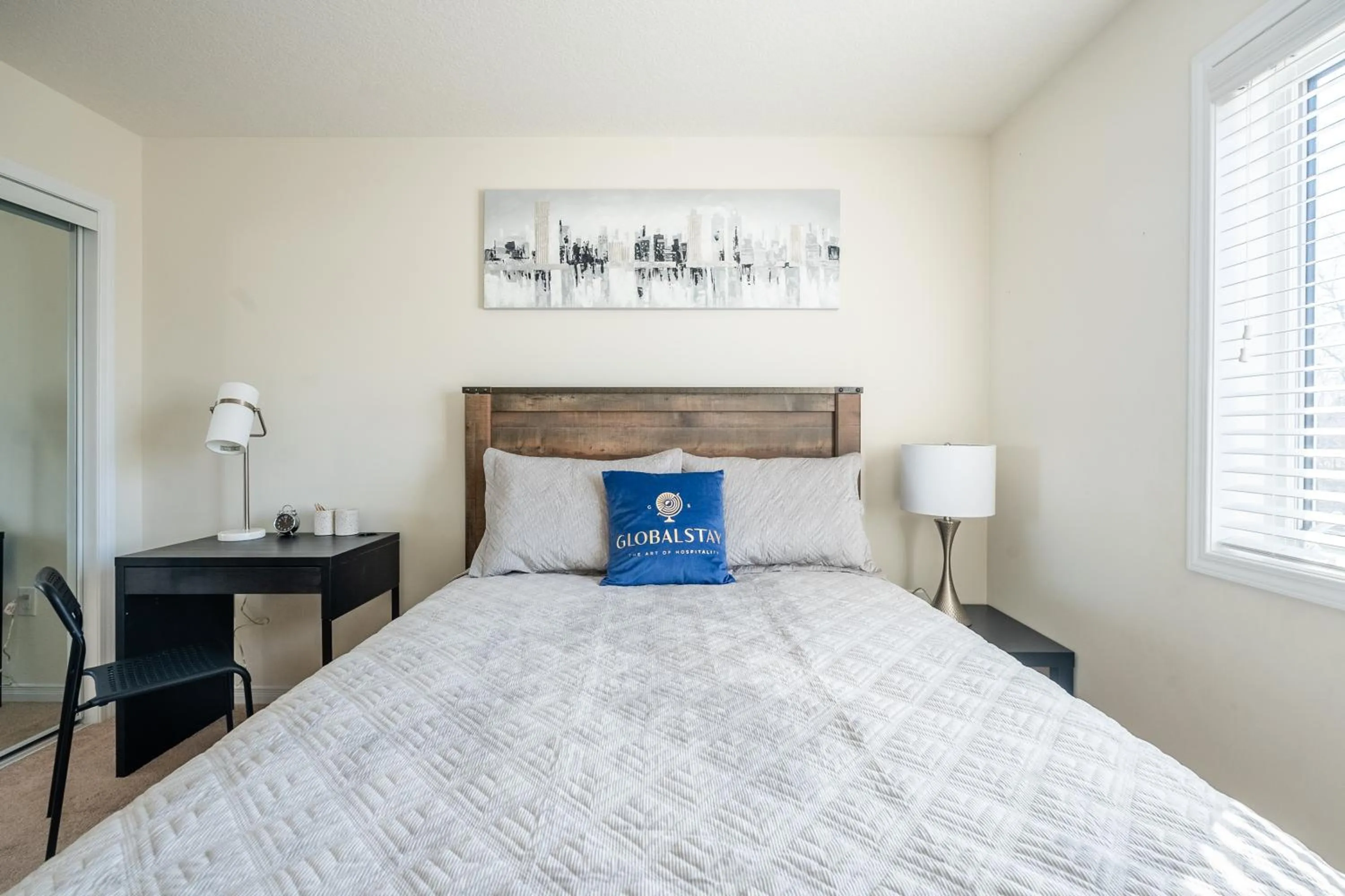 Bedroom, Bed in GlobalStay 3 Bedroom Townhouse Near Niagara Falls Brock University