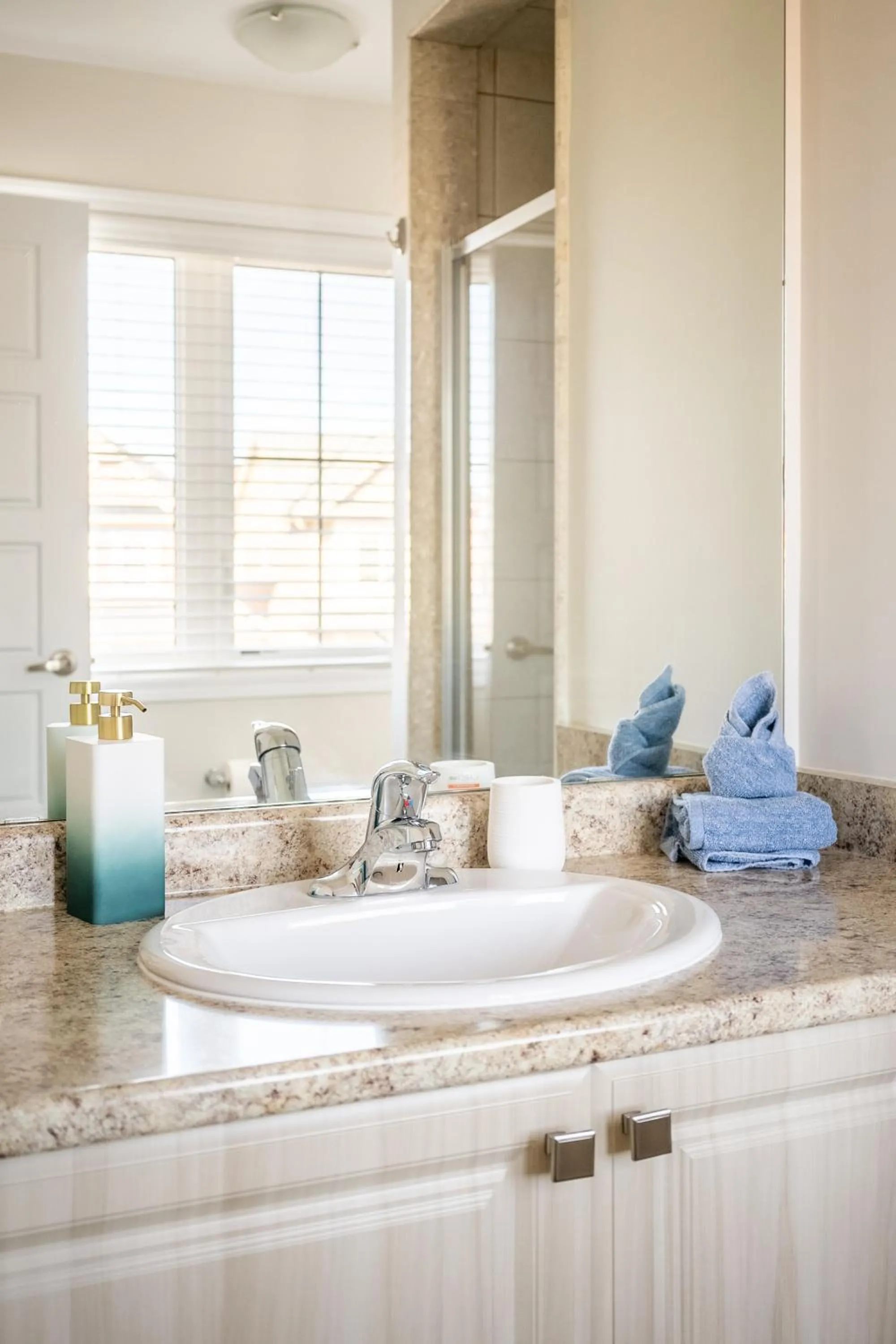 Bathroom in GlobalStay 3 Bedroom Townhouse Near Niagara Falls Brock University