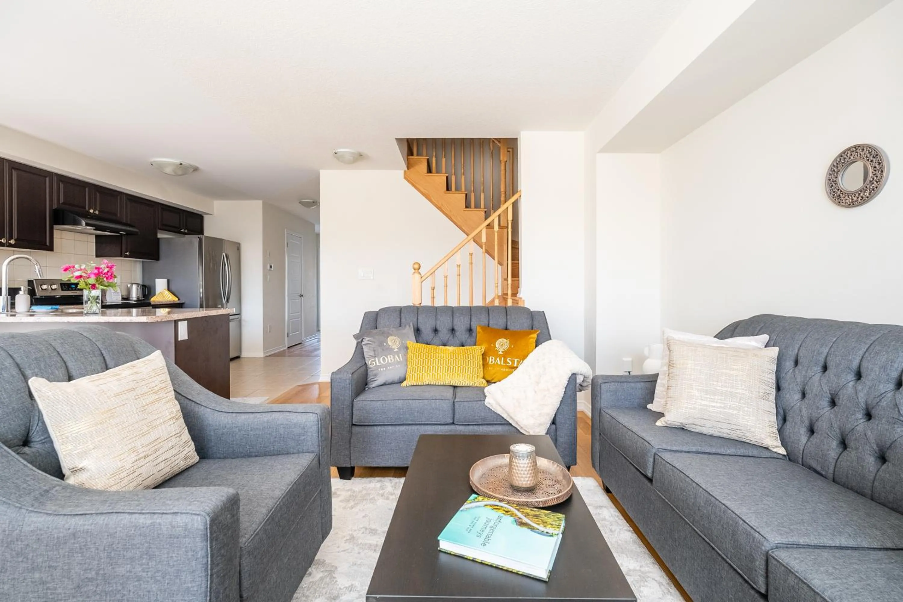 Living room in GlobalStay 3 Bedroom Townhouse Near Niagara Falls Brock University