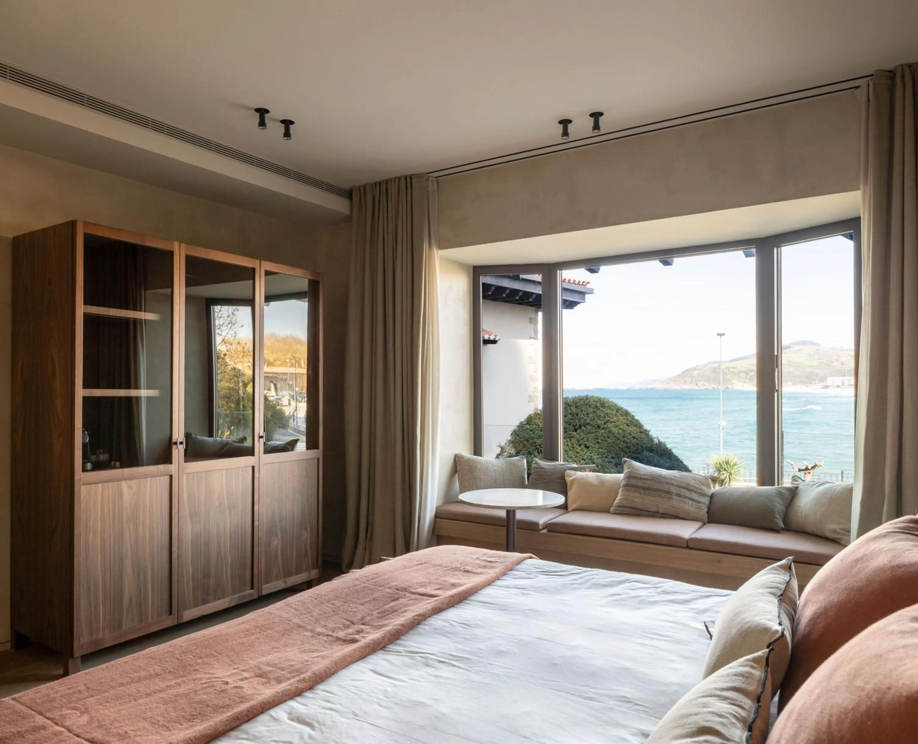 Photo of the whole room, Bed in Hotel Ur Bare